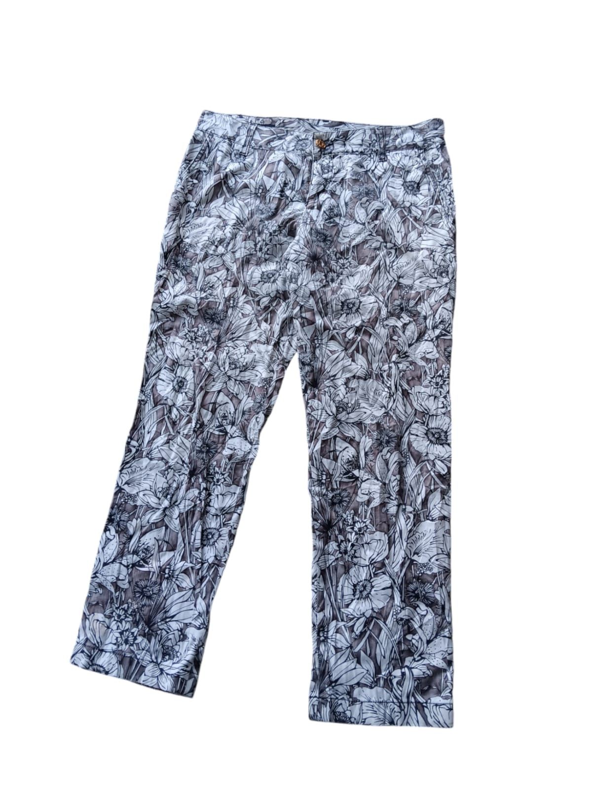 Gucci Gucci all over print floral pants Size 28" / US 6 / IT 42 - 1 Thumbnail