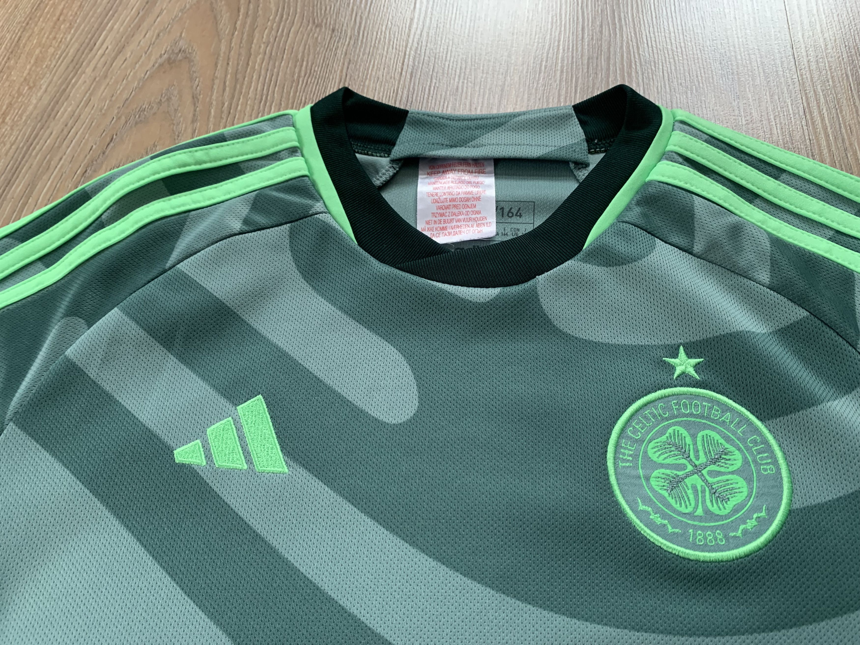 Adidas Youth Adidas Celtic FC Training Jersey 2023 Size US XXS / EU 40 - 4 Thumbnail