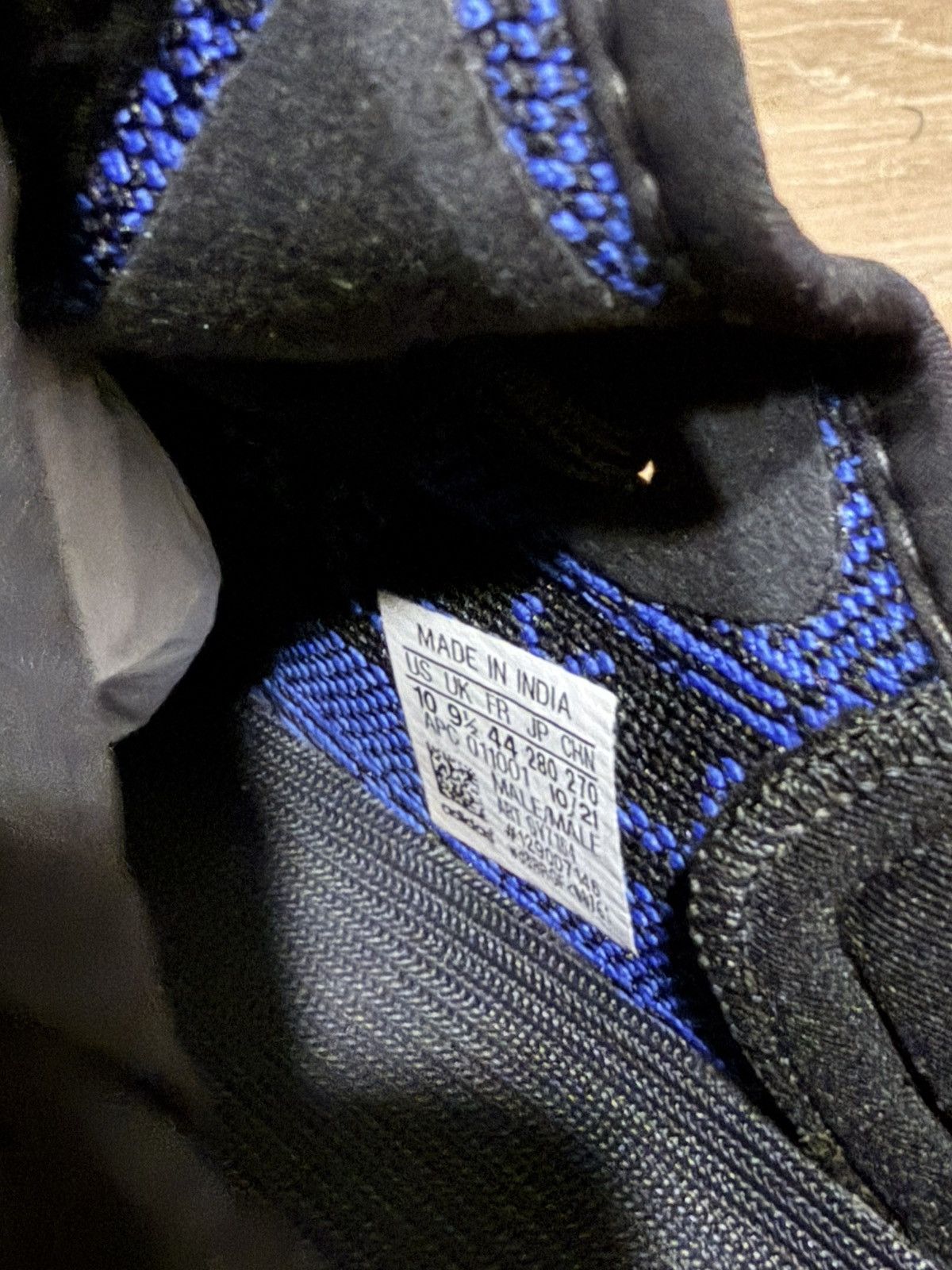 Adidas Adidas Yeezy Boost 350 V2 Low Dazzling Blue Size US 10 / EU 43 - 6 Thumbnail