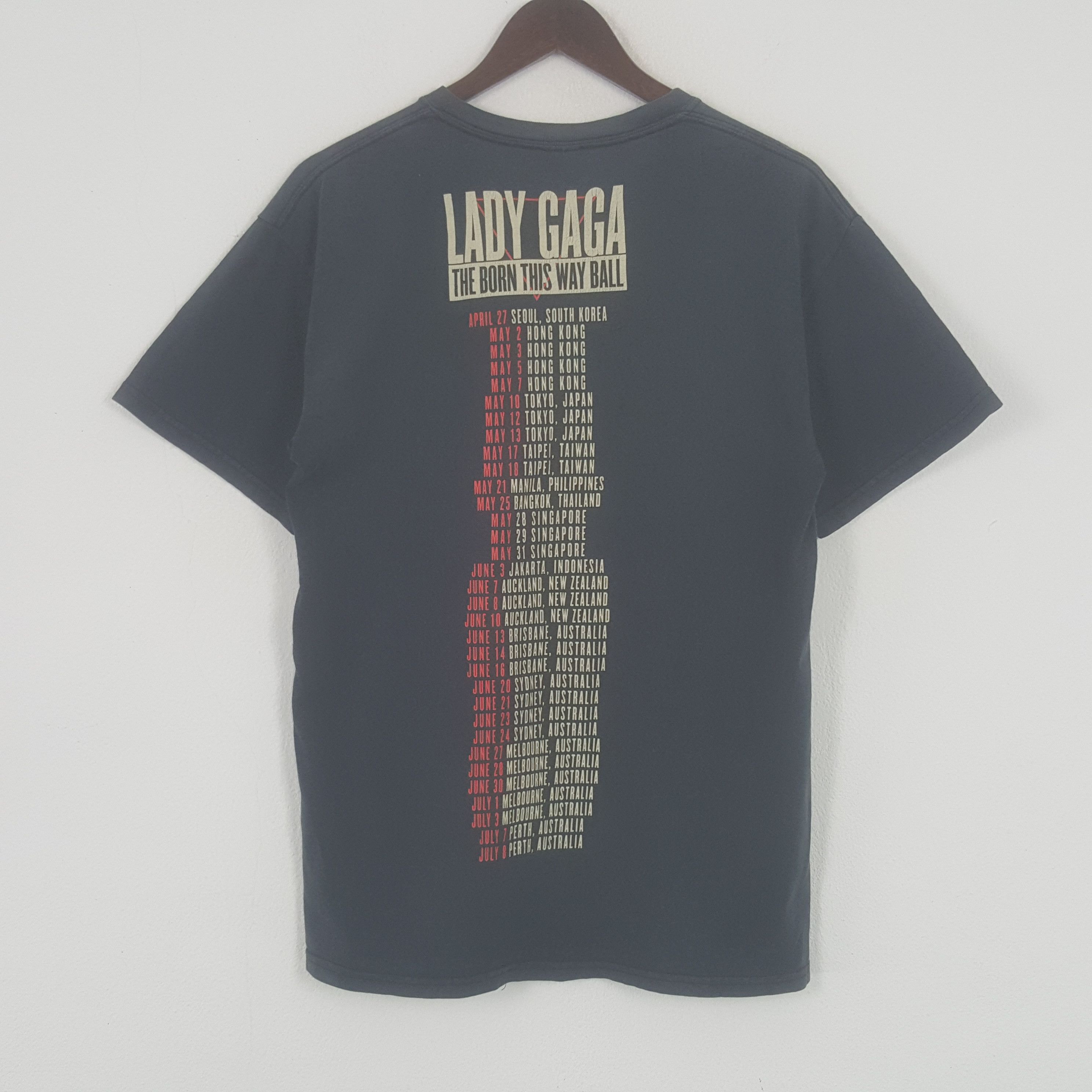 Band Tees × Vintage Vintage Lady Gaga Free As My Tour Tshirt Size US M / EU 48-50 / 2 - 3 Thumbnail