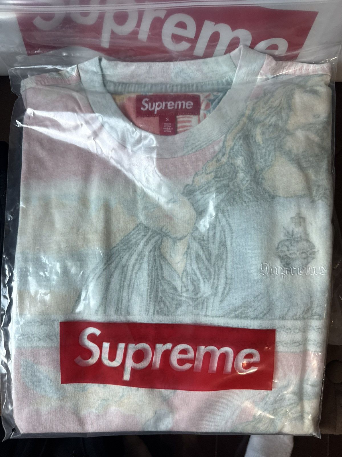 Supreme Supreme jesus s/s top Size US S / EU 44-46 / 1 - 1 Thumbnail