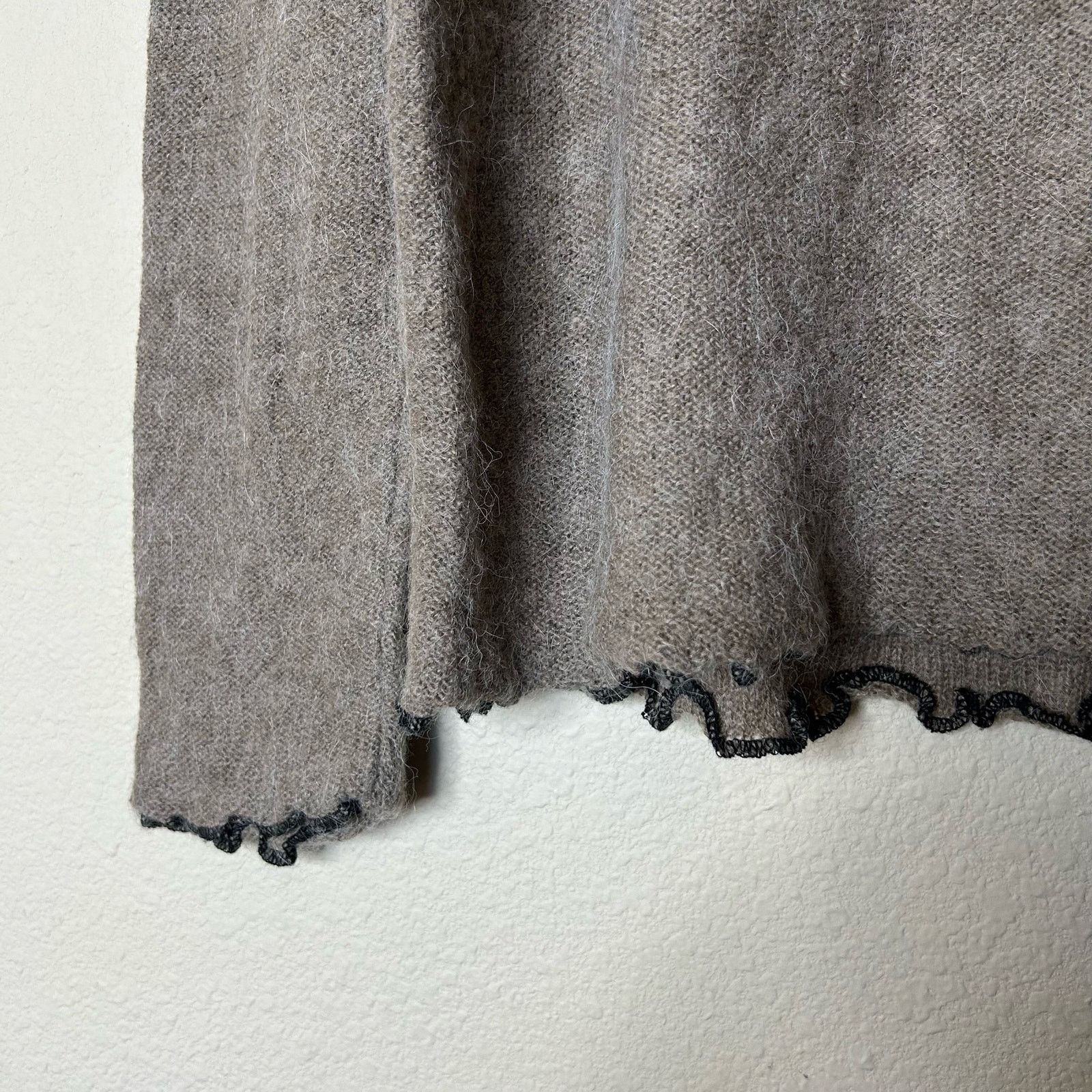 Zara Zara Sweater Poly Wool Blend Lettuce Hem Outdoor Size L Size L / US 10 / IT 46 - 4 Thumbnail