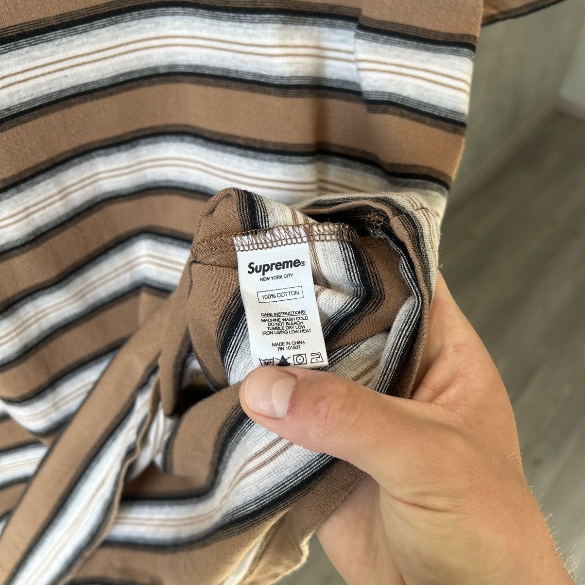 Supreme Supreme SS17 Shadow Stripe Tee M Size US M / EU 48-50 / 2 - 5 Thumbnail