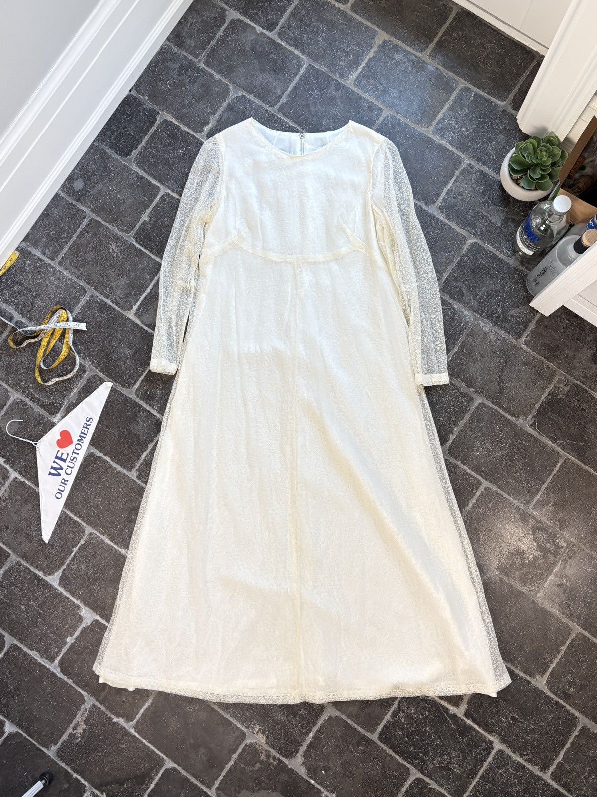 Vintage 1960s Lace Wedding Dress True Vintage Bridal Floor Length Size L / US 10 / IT 46 - 17 Thumbnail