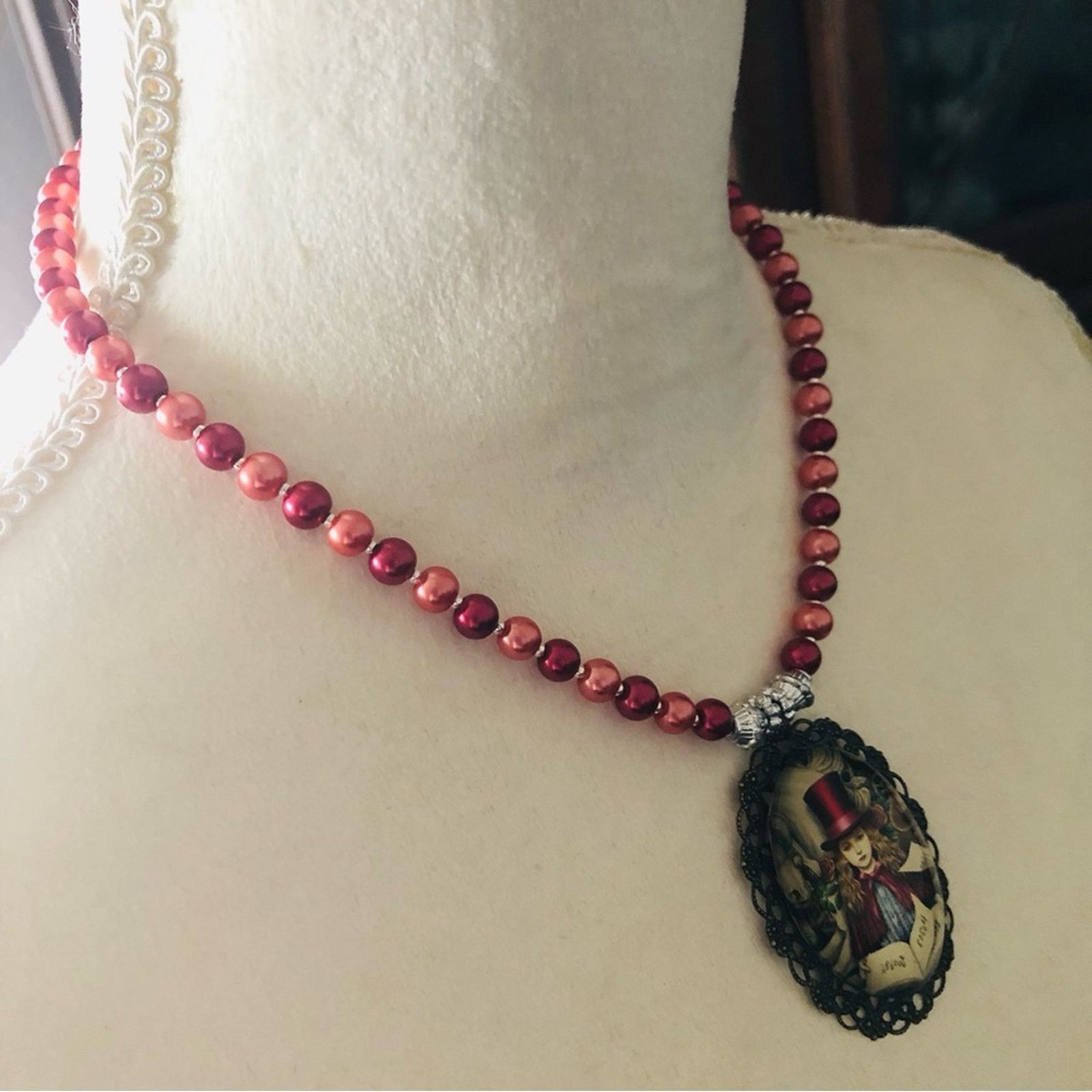 Handmade Handcrafted repurpose top hat girl cameo Pearl necklace Size ONE SIZE - 3 Thumbnail