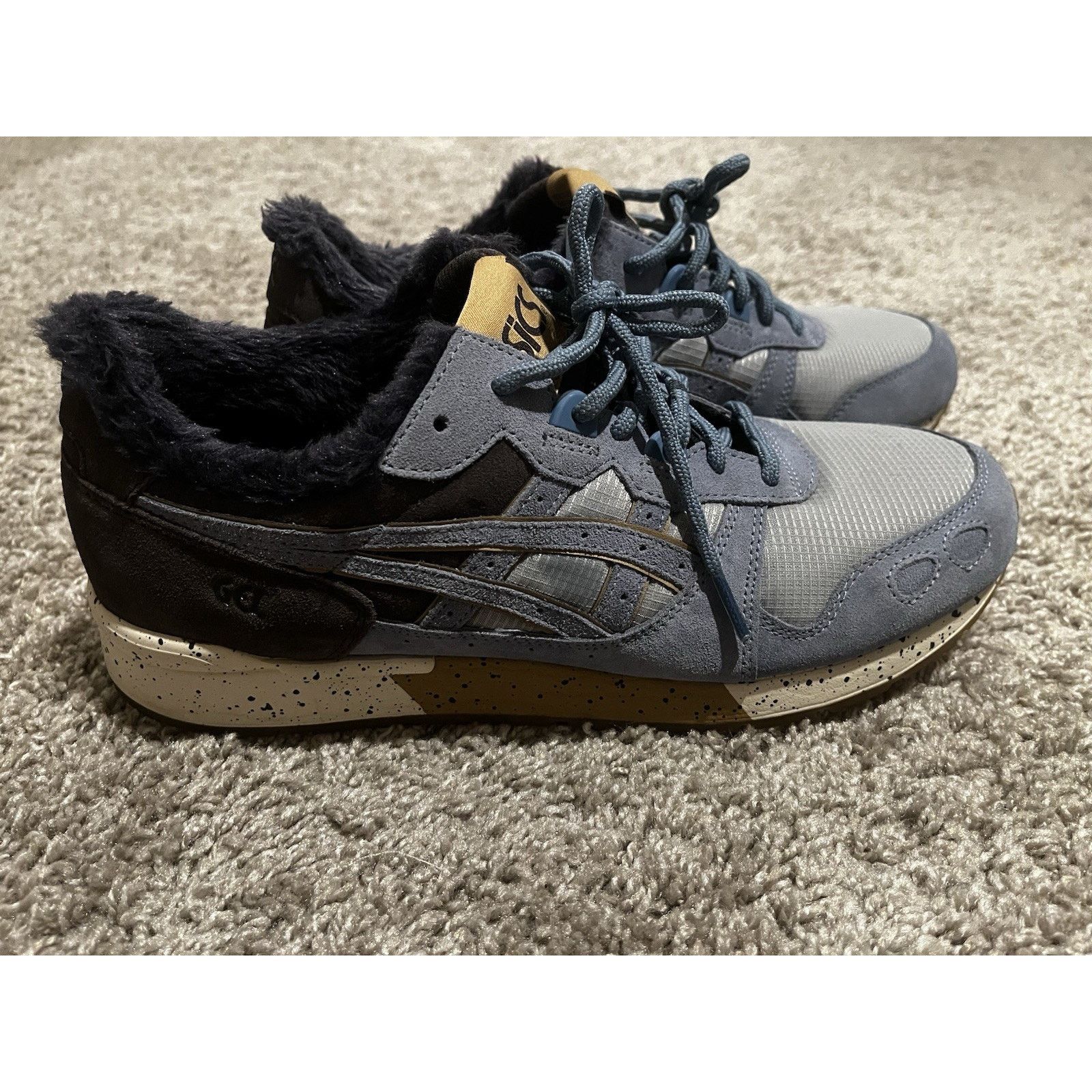 Asics ASICS Gel-Lyte Gray Powder blue Suede Shoes Men Size 10 Fur Size US 10 / EU 43 - 1 Thumbnail