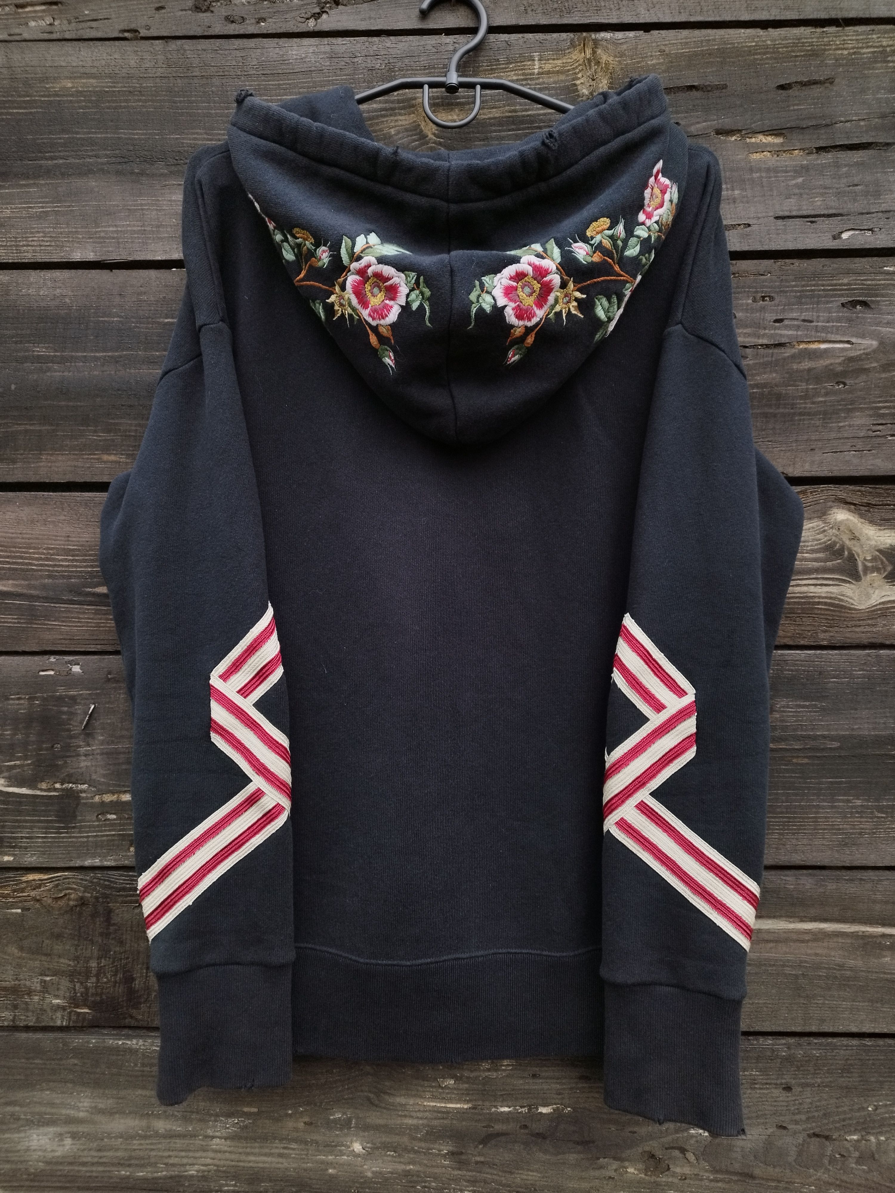 Gucci Gucci "Sacred Heart" Tiger Embroidery Black Hoodie - Unisex Size US XS / EU 42 / 0 - 2 Thumbnail