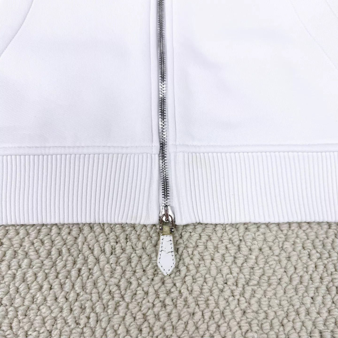 Burberry Burberry White Check Flocked Embroidered TB Logo Zip Jkt L Size L / US 10 / IT 46 - 5 Thumbnail