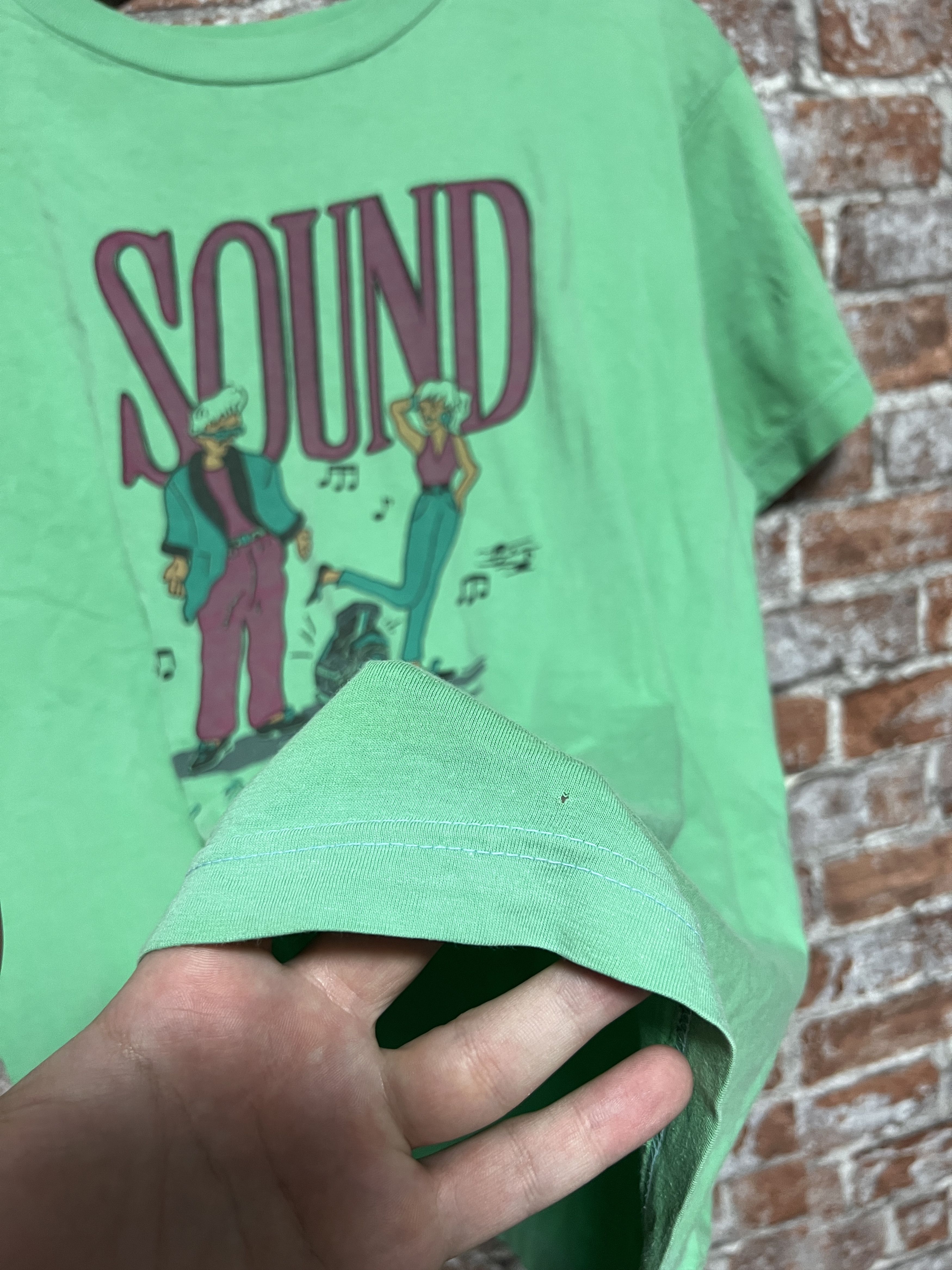 Band Tees Vintage 80s Rock N Roll Sound Music Graphic T-shirt Size US M / EU 48-50 / 2 - 7 Thumbnail
