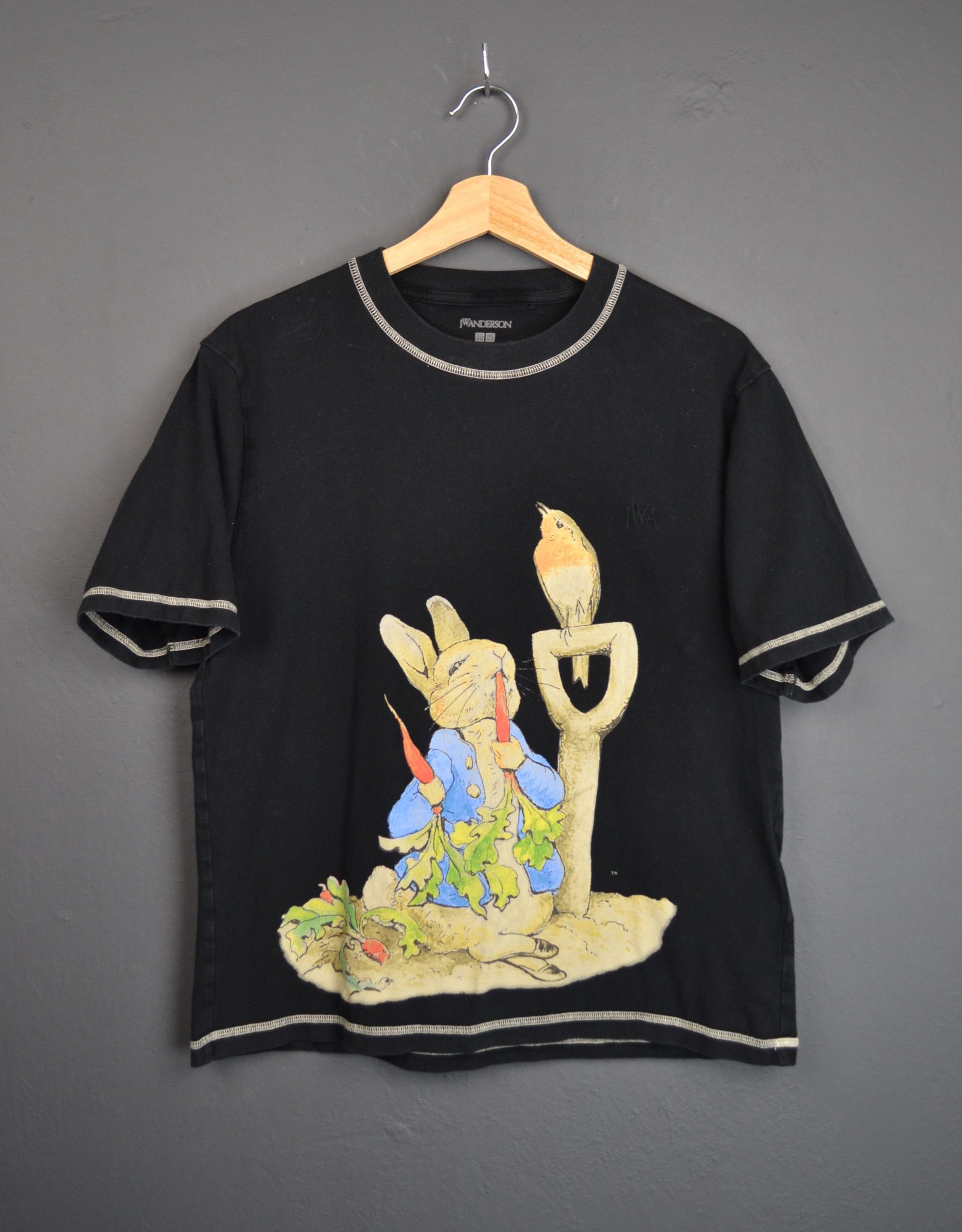 JW Anderson × Uniqlo Uniqlo x JW Anderson Peter Rabbit T-shirt S Size US S / EU 44-46 / 1 - 1 Thumbnail