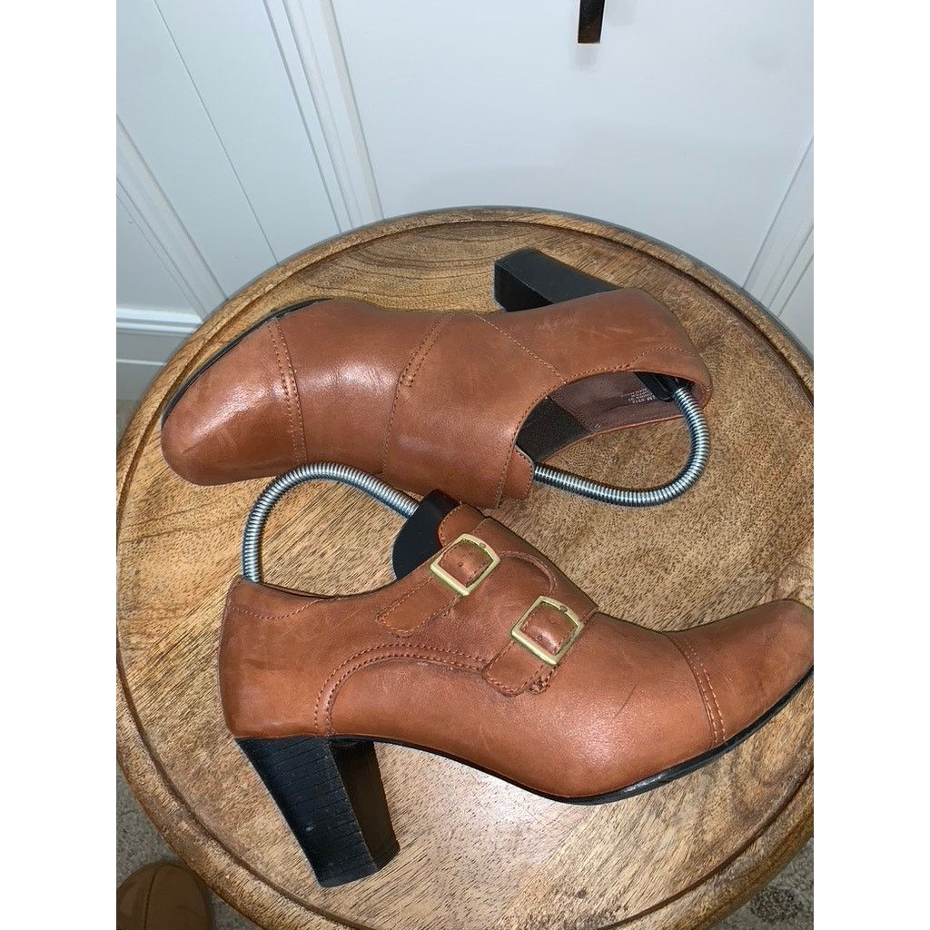 Clarks Clarks Women's Brown Ankle Booties Size 9.5M Double Buckle Size US 9.5 / IT 39.5 - 7 Thumbnail