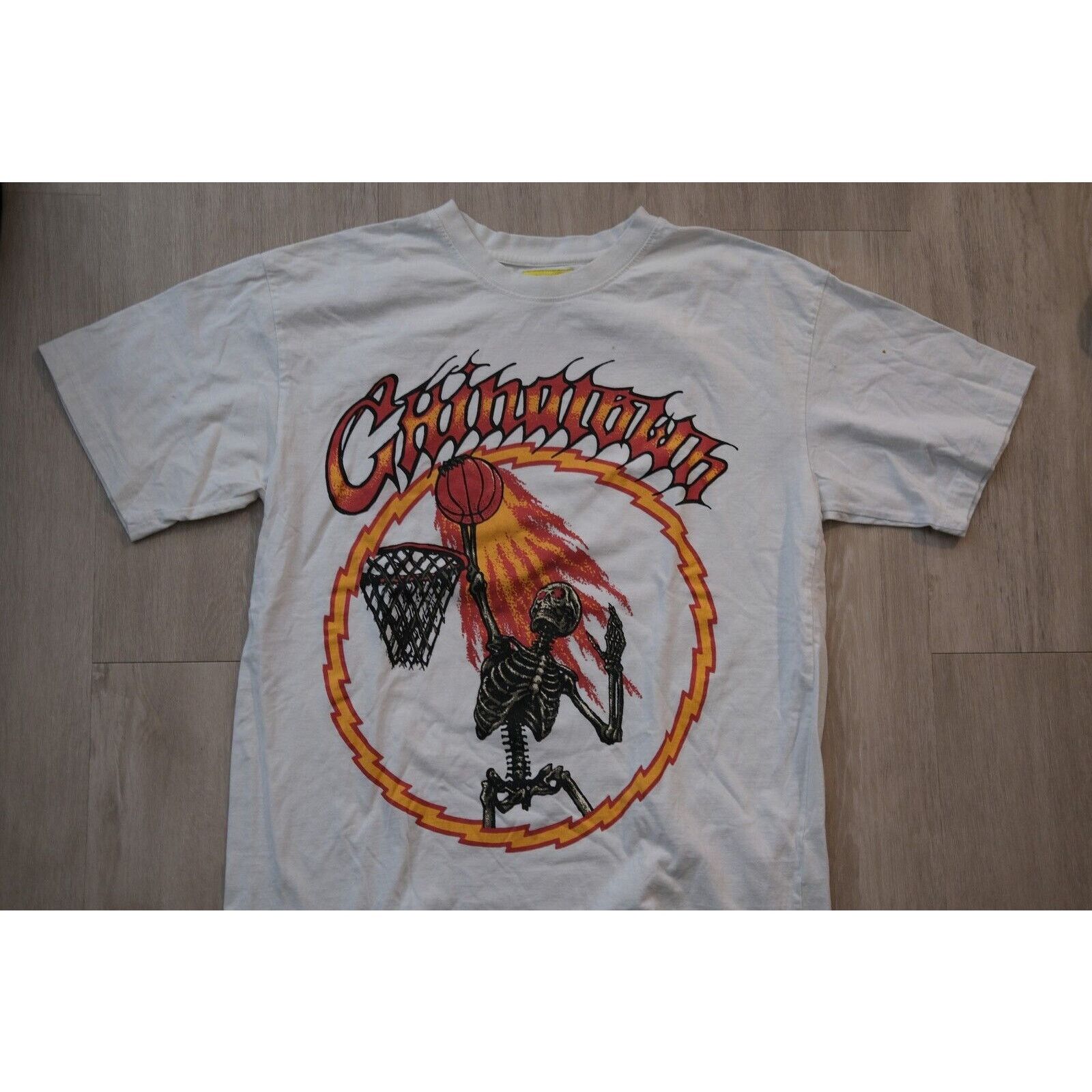 Market Vintage 2019 Chinatown Market Skeleton World Tour Tee Large Size US L / EU 52-54 / 3 - 2 Thumbnail
