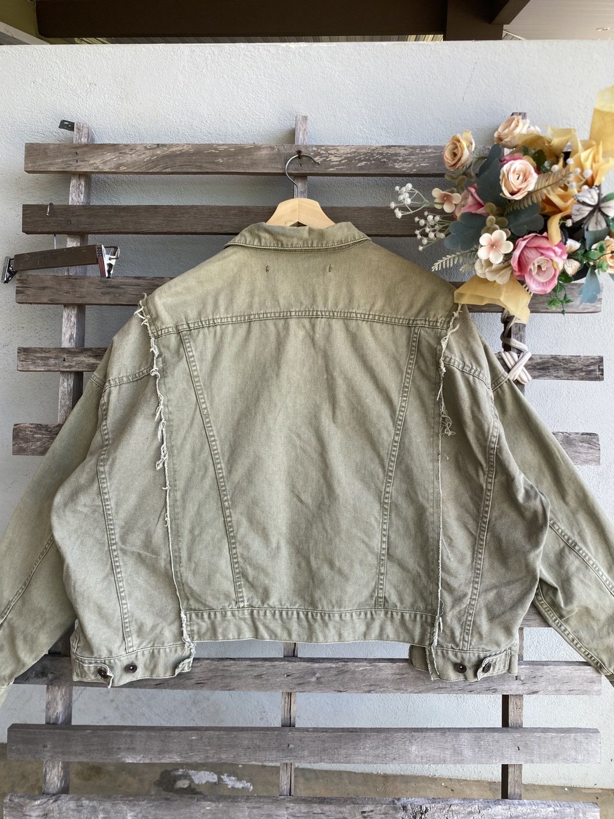 Japanese Brand Niko and…Distressed trucker jacket look like margiela design Size US XL / EU 56 / 4 - 10 Thumbnail