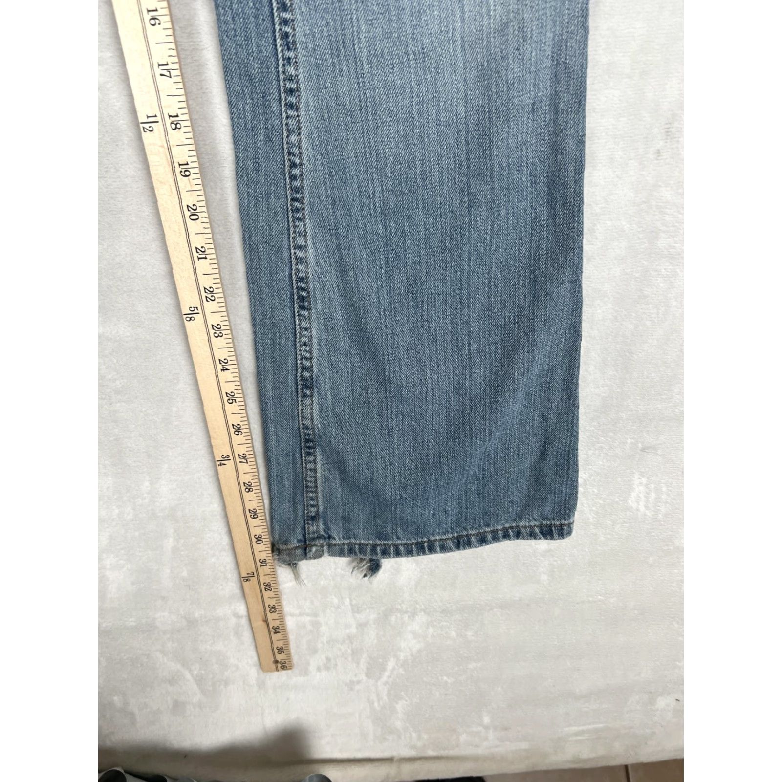 American Eagle Outfitters VINTAGE American Eagle Outfitters Favorite bootcut Jeans Womens 8 Blue Medium Wash Denim Size 30" / US 8 / IT 44 - 7 Thumbnail