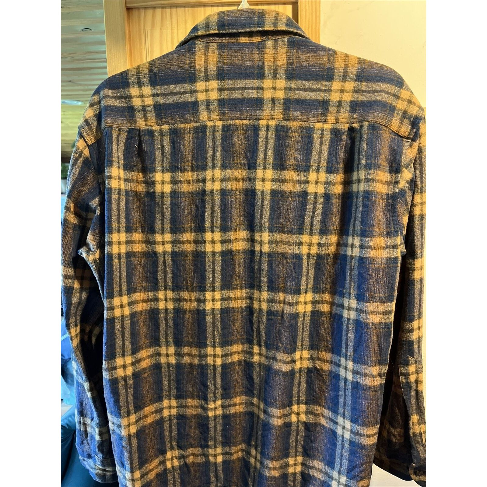 Pendleton Pendleton Lodge Mens M Wool Flannel Navy Yellow Plaid Shirt Size US M / EU 48-50 / 2 - 8 Thumbnail