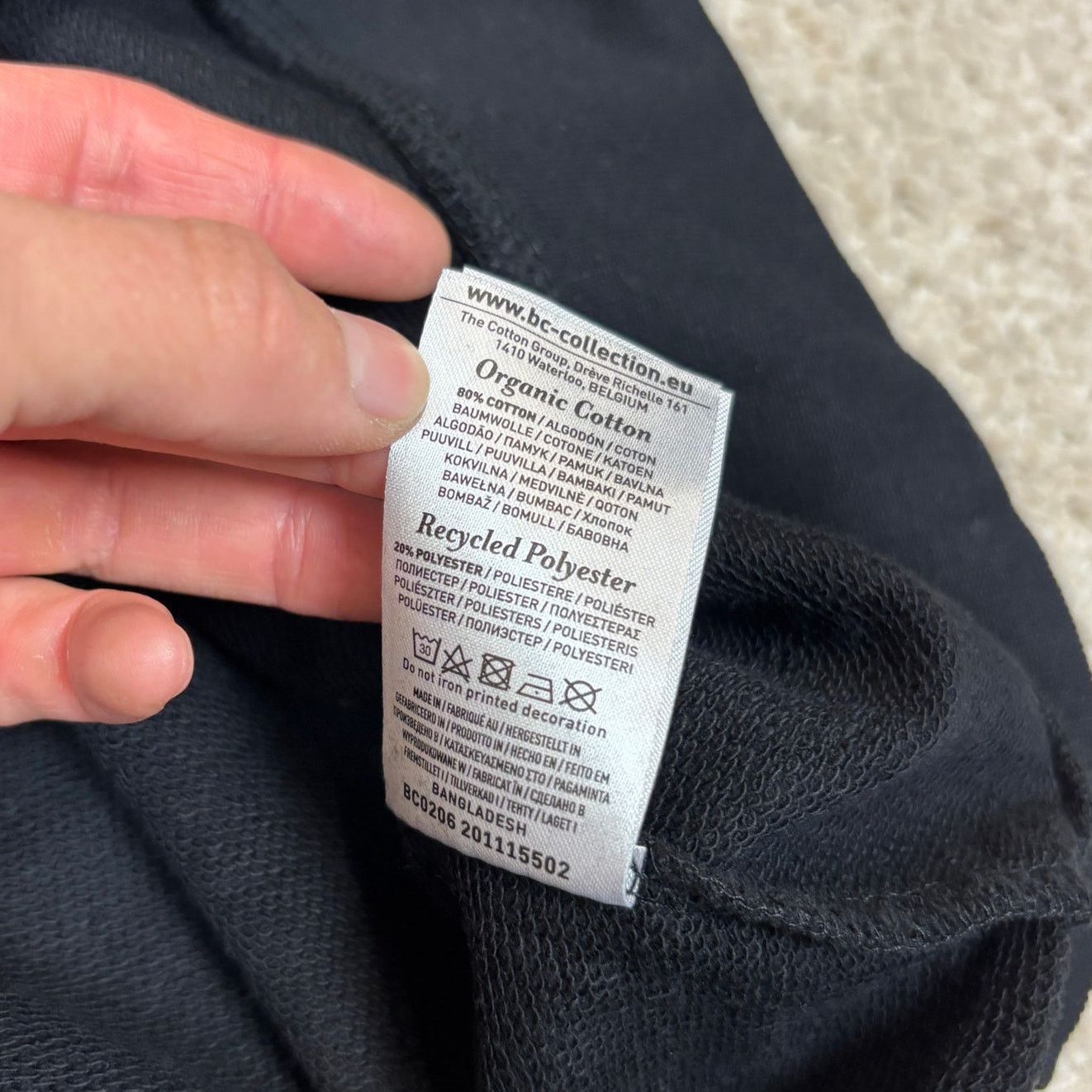 Other In From The Cold Season 1 Netflix Cast Crew Sweatshirt Men M Size US M / EU 48-50 / 2 - 8 Thumbnail