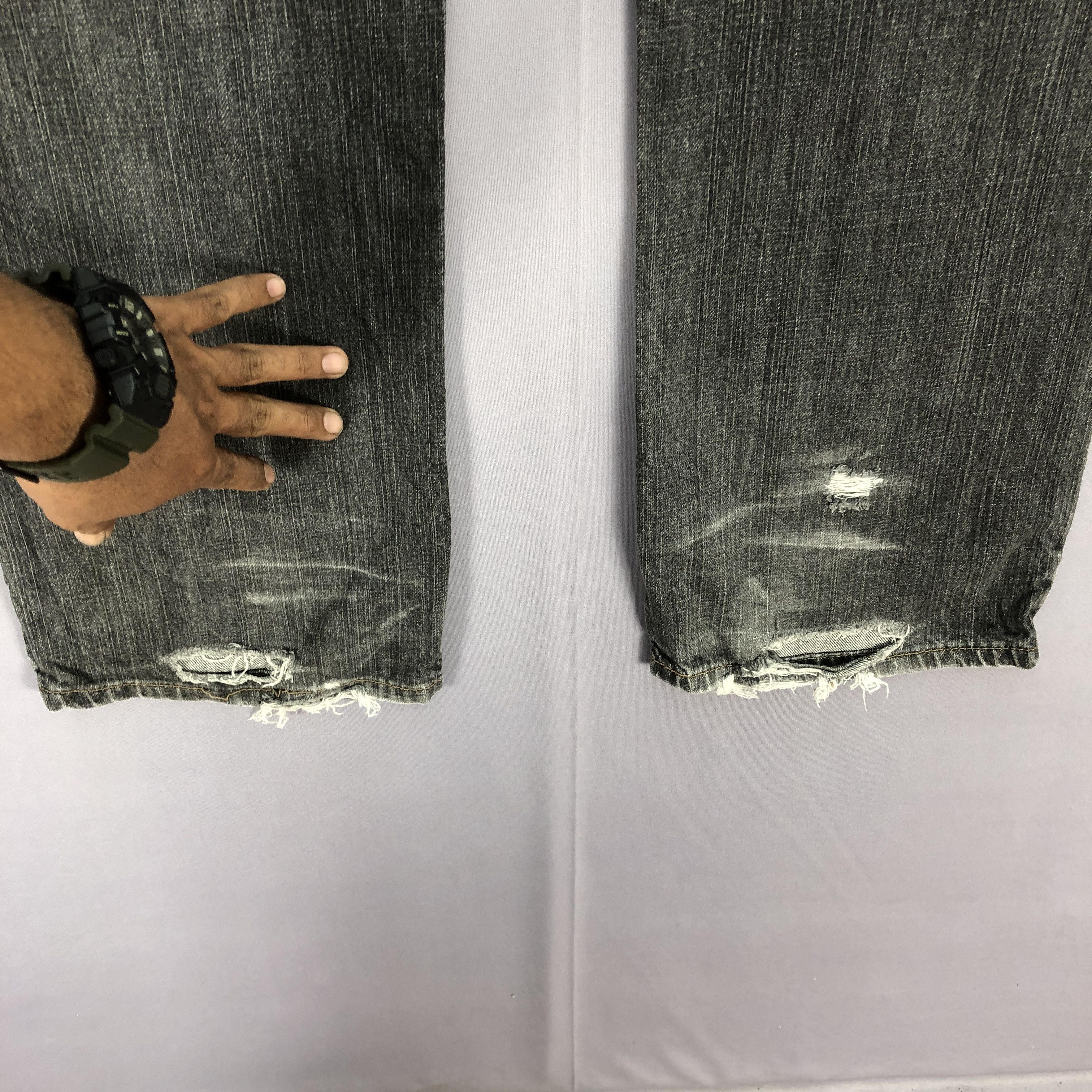 Levi's Vintage Levis Distressed Jeans Levi's Faded Black Denim Size US 38 / EU 54 - 9 Thumbnail