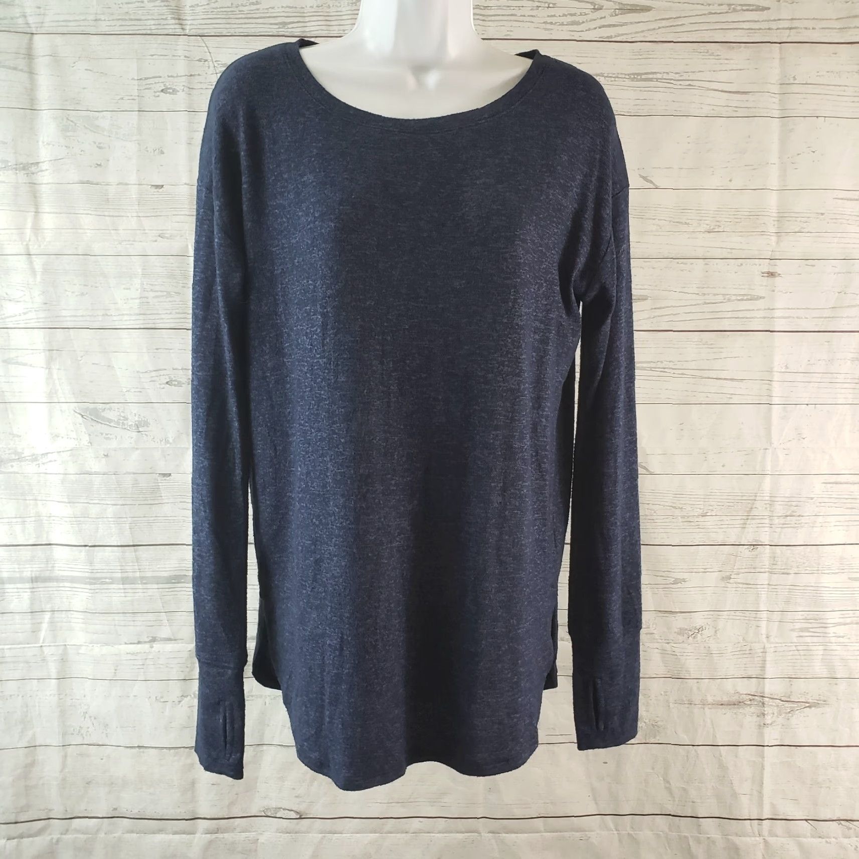 Athleta Athleta Womens Luxe Pose Tunic Top XS Blue Long Sleeve Shirt Regular XS Womens Blue Tunic Top Activewear Size XS / US 0-2 / IT 36-38 - 2 Thumbnail