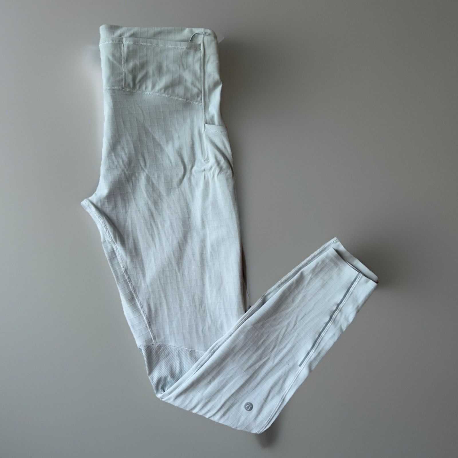 Lululemon Lululemon Pants Large Gray White Lightweight Legging Running Size 28" / US 6 / IT 42 - 1 Thumbnail