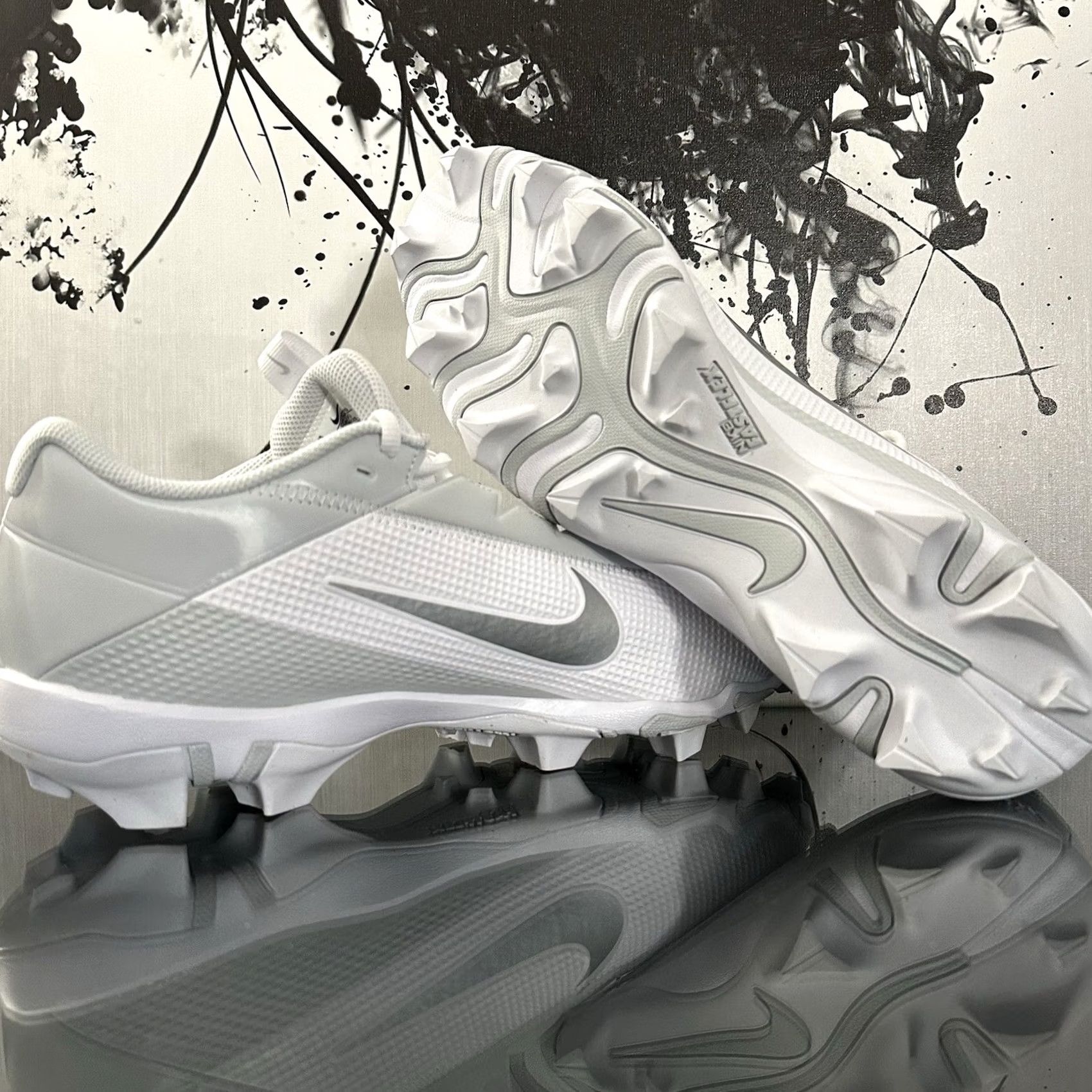 Nike Nike Vapor Edge Shark 2 Football Cleats Low Mens Size 13 White Silver DH5088-100 Size US 13 / EU 46 - 6 Thumbnail