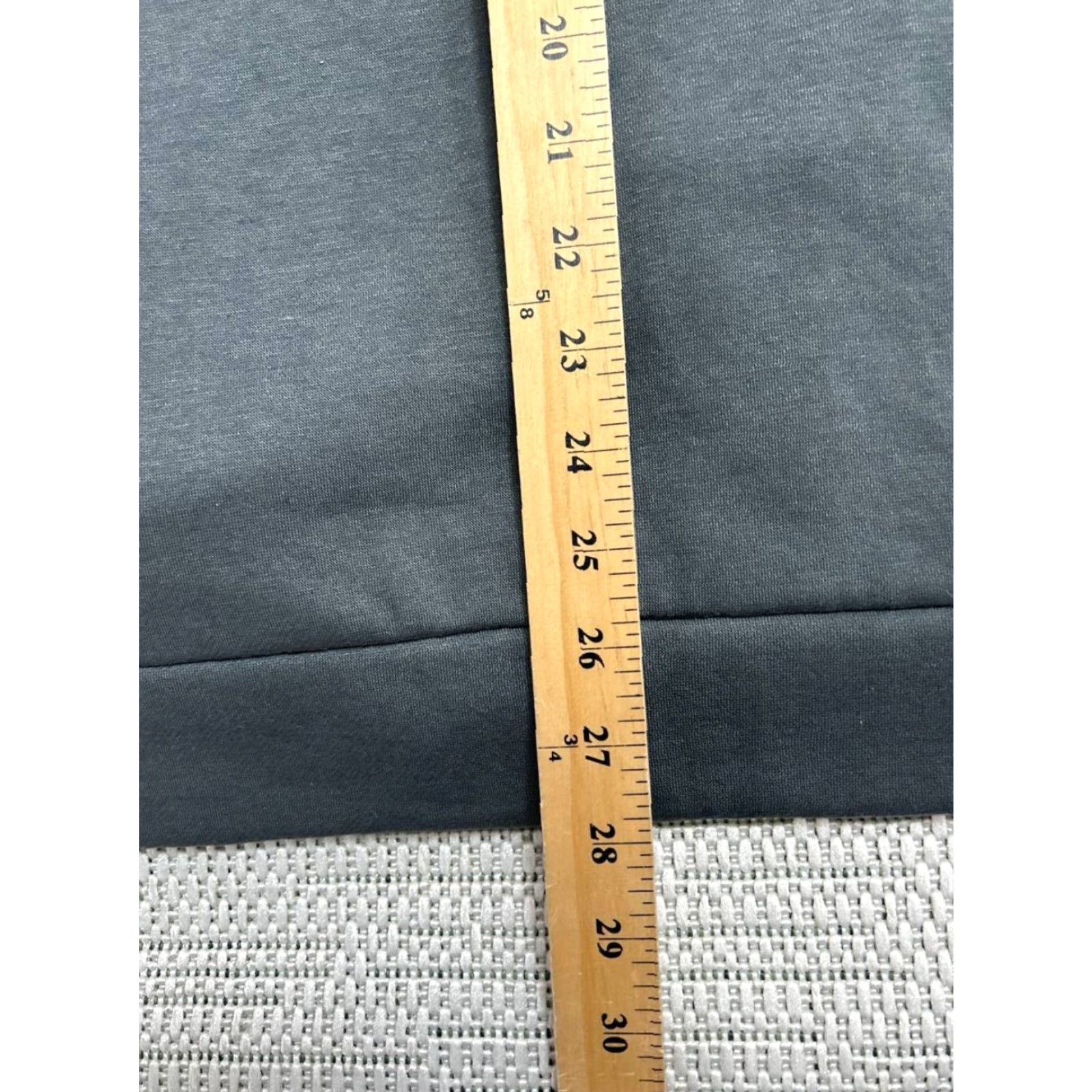 Adidas Adidas Hoodie Mens XL Black Fleece Lined Kangaroo Pocket Cozy Athleisure Hooded Pockets Logo Pullover Sports Mens XL Black Adidas Hoodie Size US XL / EU 56 / 4 - 7 Thumbnail