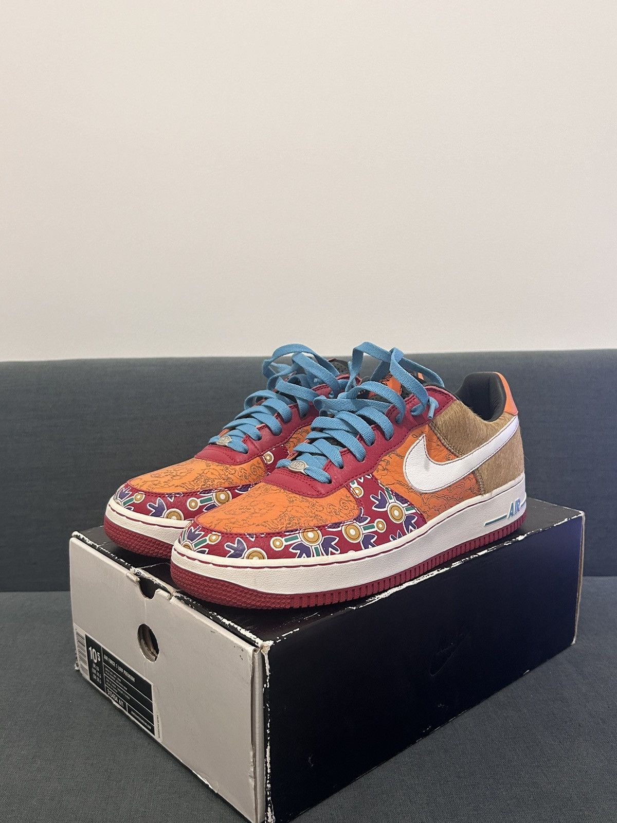 Nike Nike Year Of The Dog (2005) Size US 10.5 / EU 43-44 - 2 Thumbnail