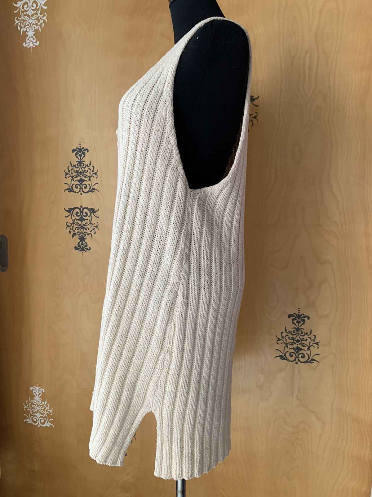Club Monaco Rare Vintage 90s Club Monaco Long Sleeveless Knit Vest Size M / US 6-8 / IT 42-44 - 13 Thumbnail