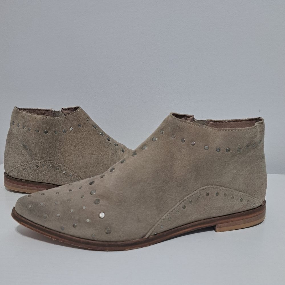 Free People Free People Aquarian Studded Leather Distressing Suede Ankle Boots Taupe Size 6 Size US 6 / IT 36 - 11 Thumbnail