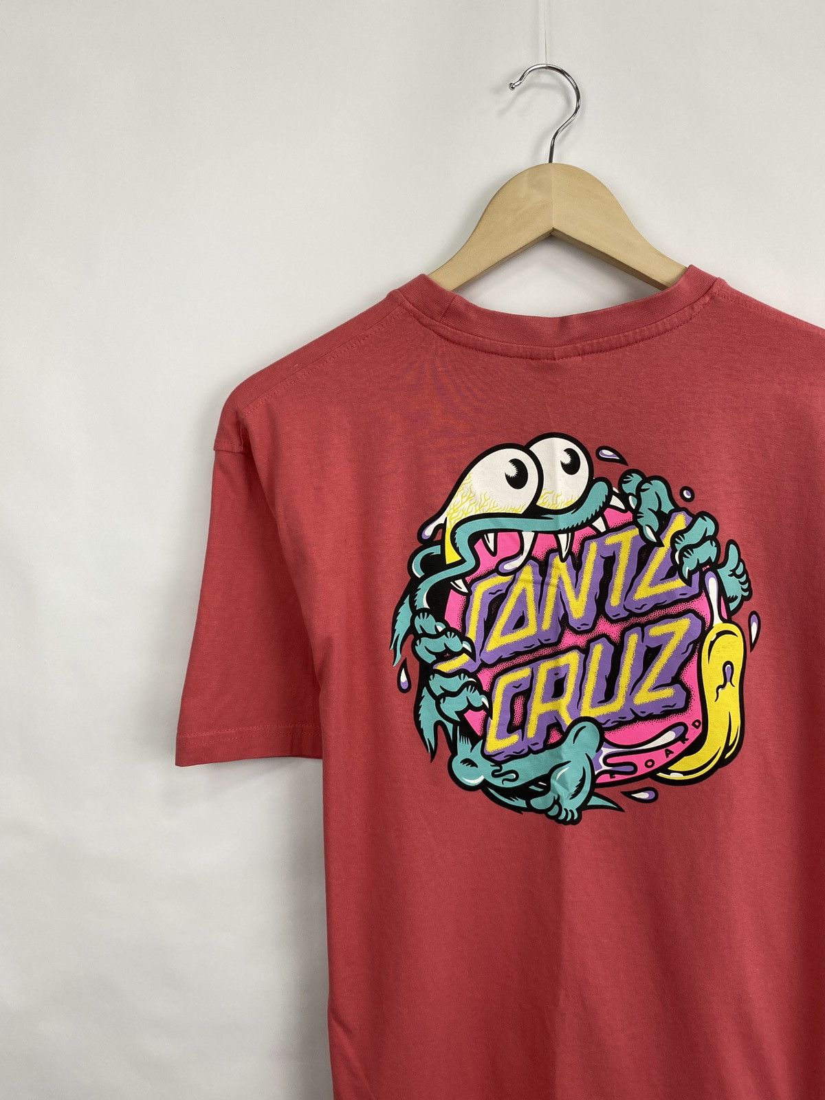 Santa Cruz Skateboards 🇺🇸 Y2K Santa Cruz Skateboarding T-Shirt Hype Rare Retro Y2K Size US M / EU 48-50 / 2 - 2 Thumbnail