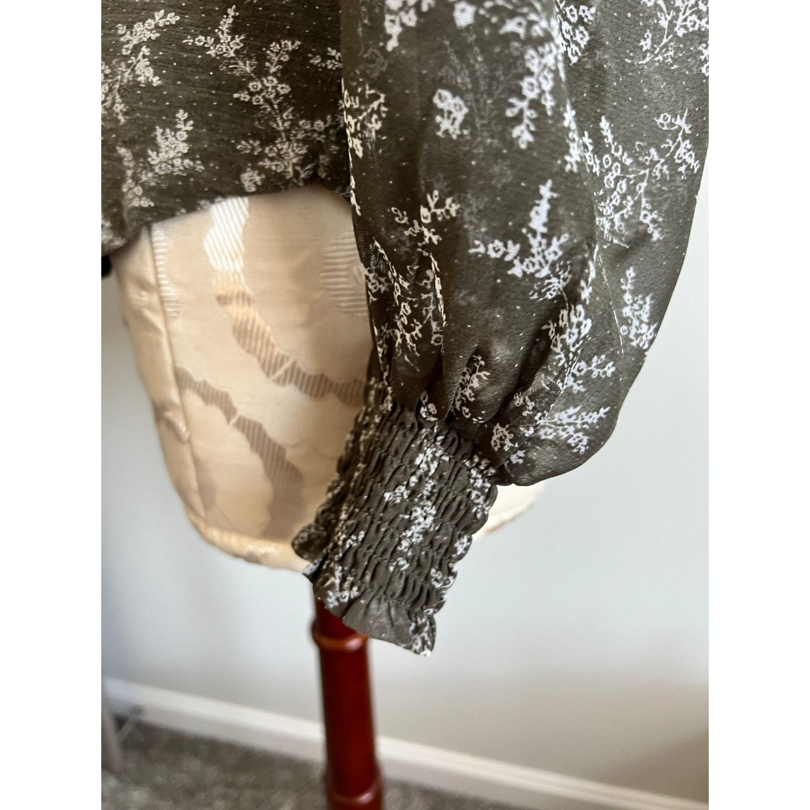 Lucky Brand Lucky Brand Women's Green Long Sleeve Floral Blouse Medium Size M / US 6-8 / IT 42-44 - 5 Thumbnail