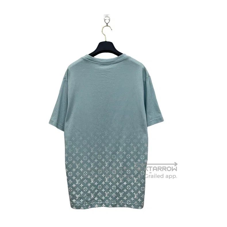 Louis Vuitton Louis Vuitton Blue Logo Gradient Round Neck Short Sleeve Size US XL / EU 56 / 4 - 4 Thumbnail