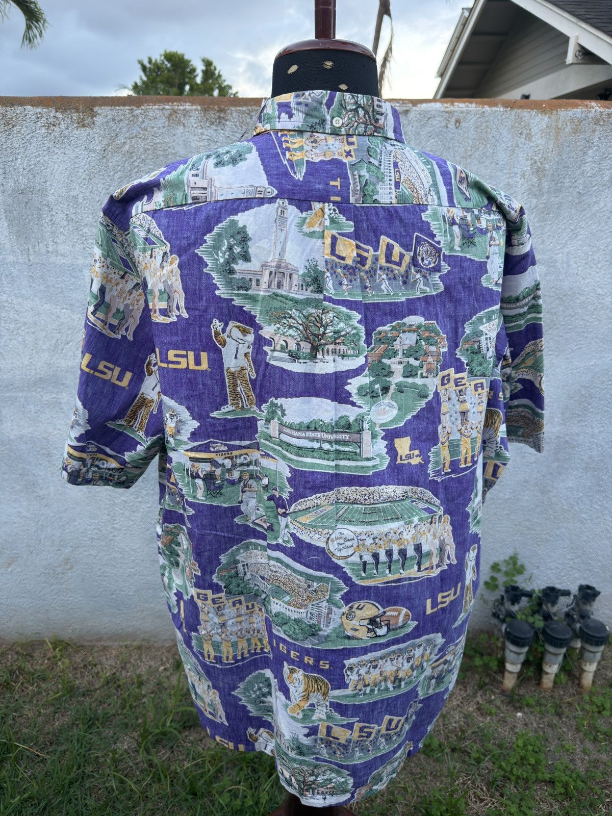 Reyn Spooner New Reyn Spooner LSU Tigers Men's 2XL Purple Hawaiian NCAA Size US XXL / EU 58 / 5 - 2 Thumbnail