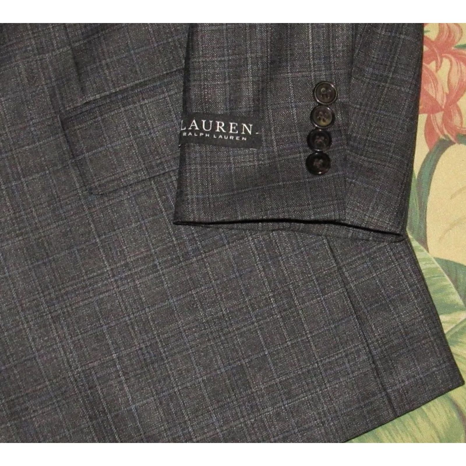 Ralph Lauren Polo RALPH LAUREN Grey Plaid Blazer Jacket 46R NWOT Polo Ralph Lauren Blazer Men 46R Grey Plaid NWOT Size US XXL / EU 58 / 5 - 3 Thumbnail