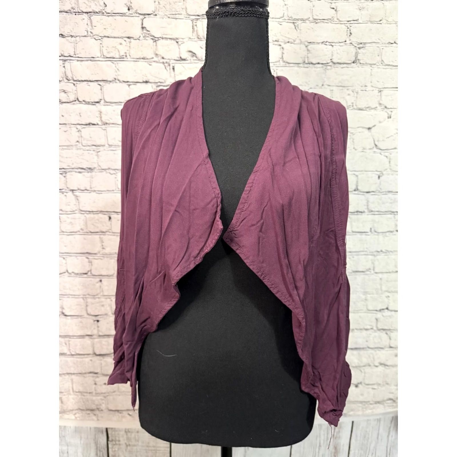 Vintage Allard State Women's Sleeveless cardigan S Red Cowl Neck Casual Sweater Vest, Regular, Solid, Lightweight, Layering, Size S, Womens Size S / US 4 / IT 40 - 5 Thumbnail