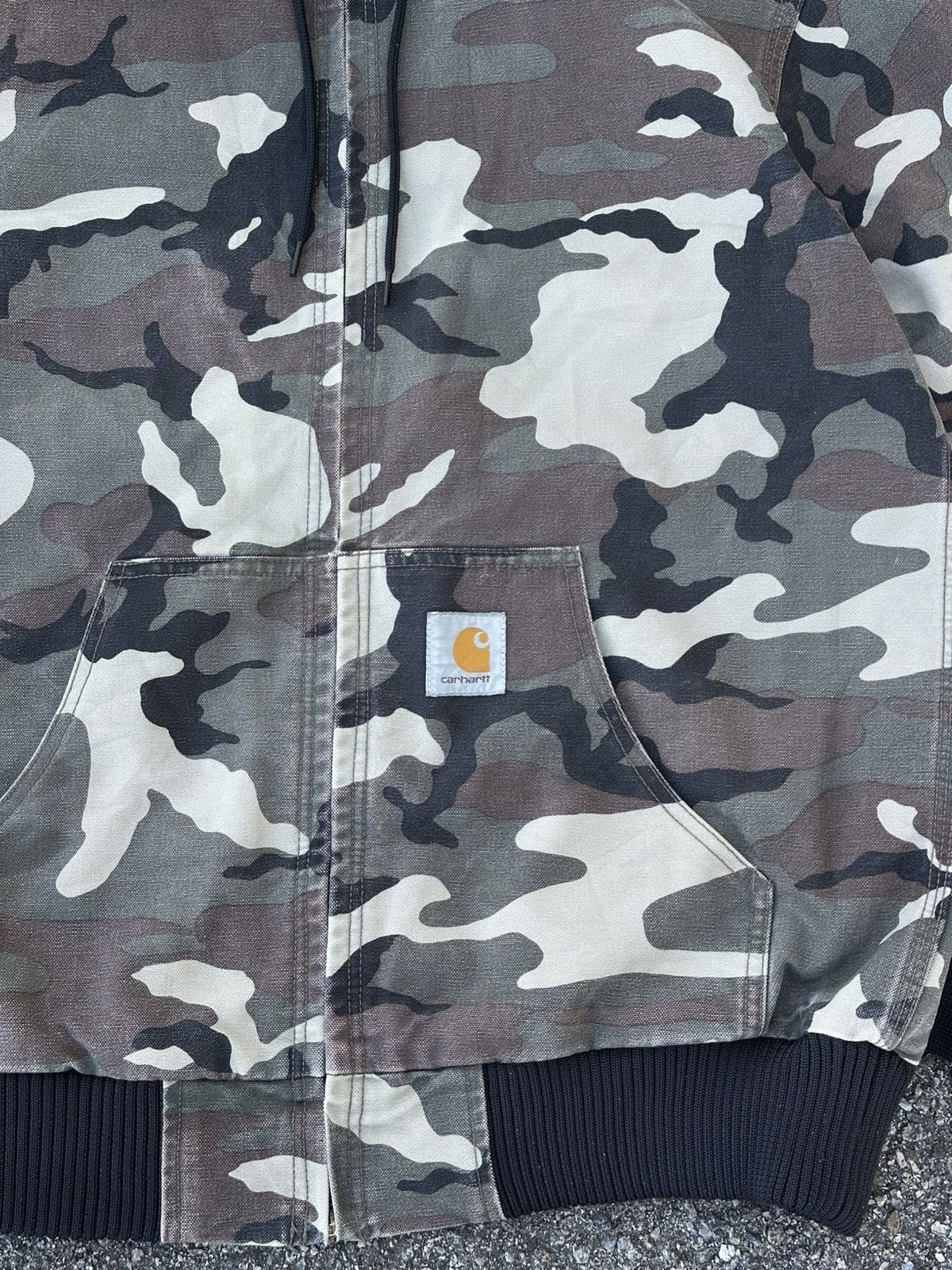 Carhartt Carhartt Active Jacket, likely featuring a camouflage. Size US XL / EU 56 / 4 - 5 Thumbnail