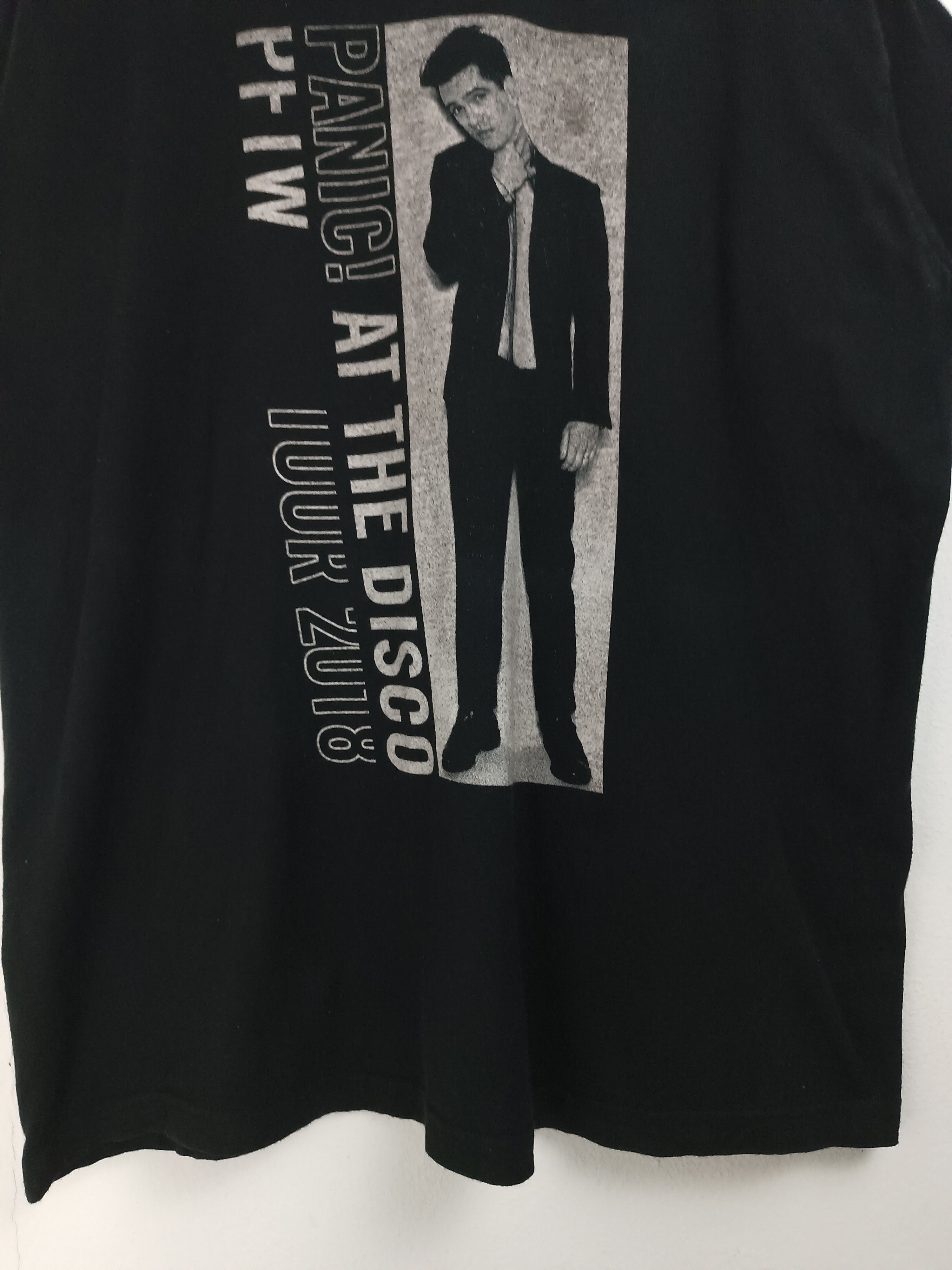 Band Tees VINTAGE '18 PANIC AT THE DISCO TOUR TEE mcr paramore fob Size US XL / EU 56 / 4 - 8 Thumbnail