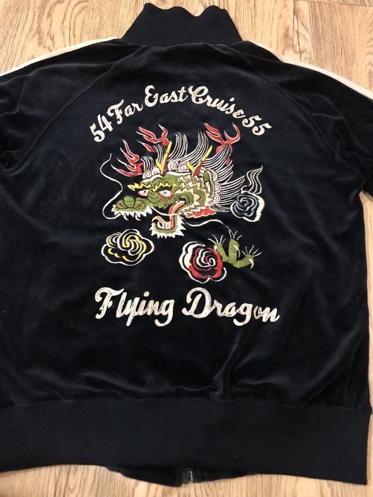 Vintage Vintage Toyo Enterprise hand made embroidery flying dragon