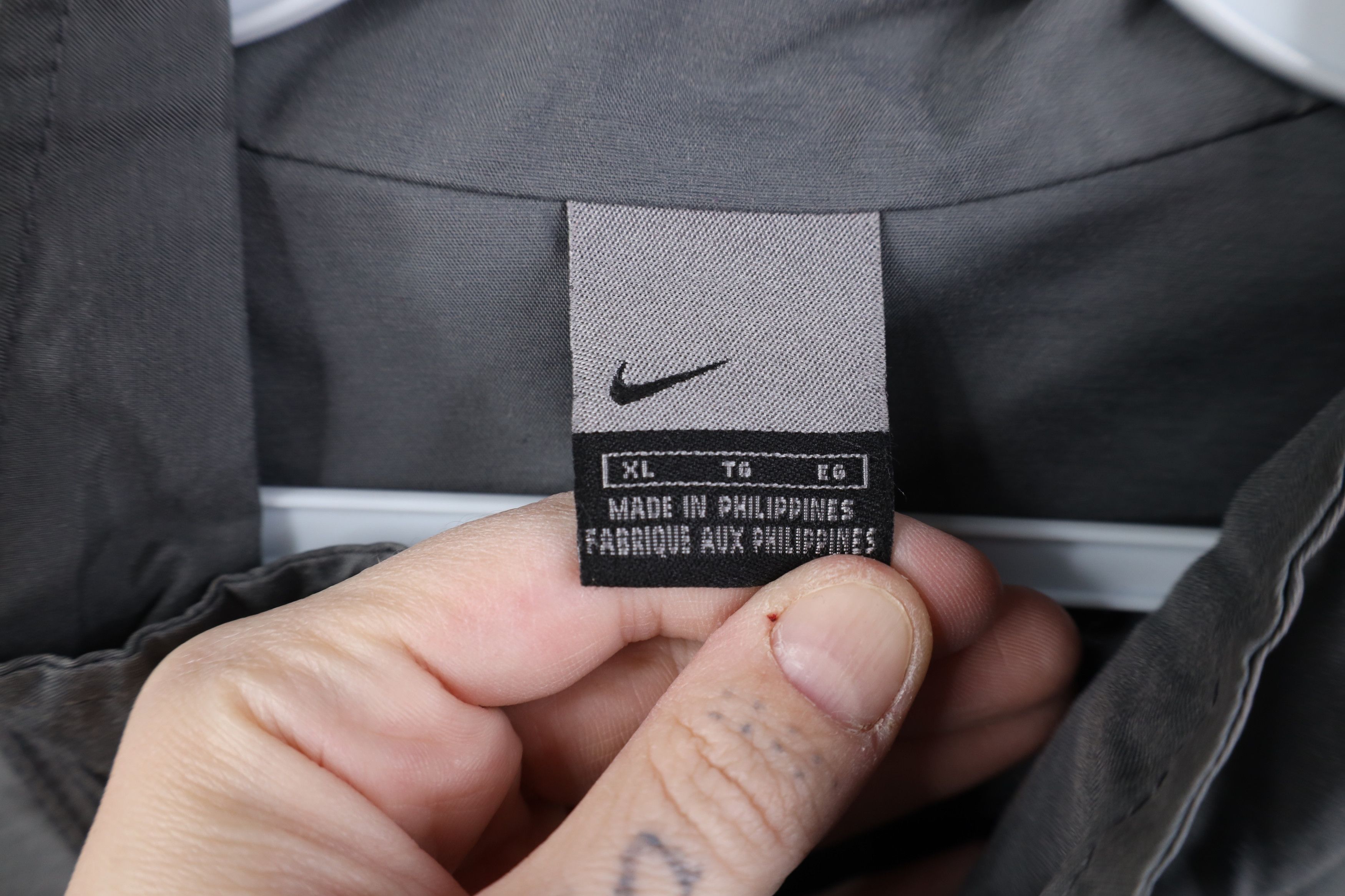 Nike Vintage Y2K Nike Travis Scott Mini Swoosh Windbreaker Jacket Size US XL / EU 56 / 4 - 9 Thumbnail
