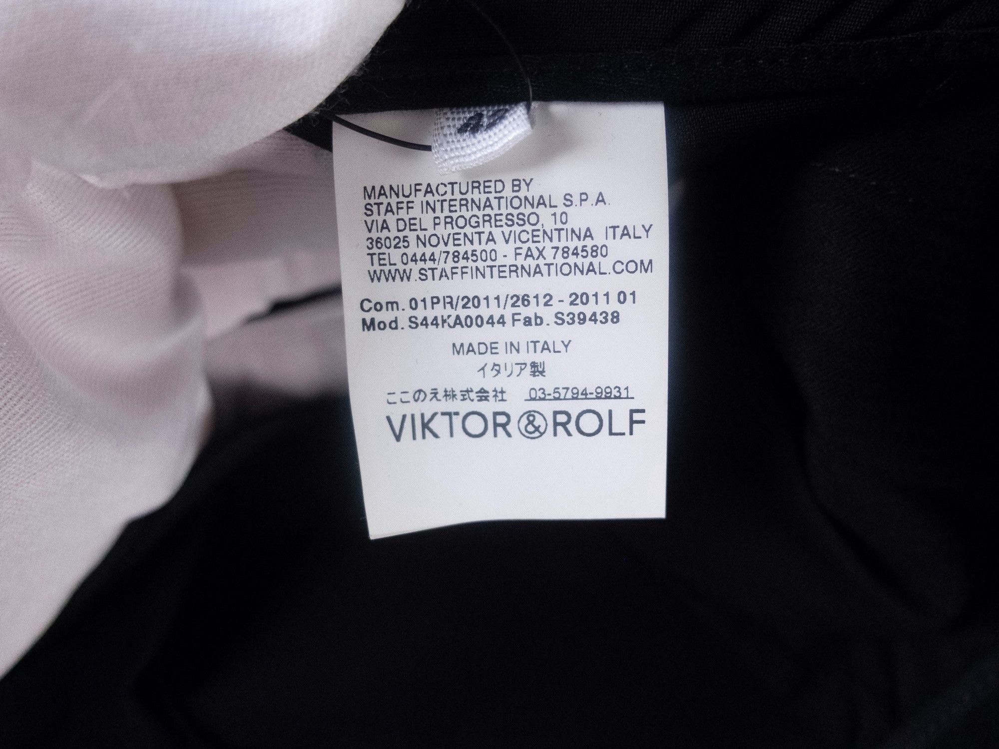 Viktor & Rolf VIKTOR & ROLF solid black cropped wool pants trousers 6 42 Size 28" / US 6 / IT 42 - 9 Thumbnail