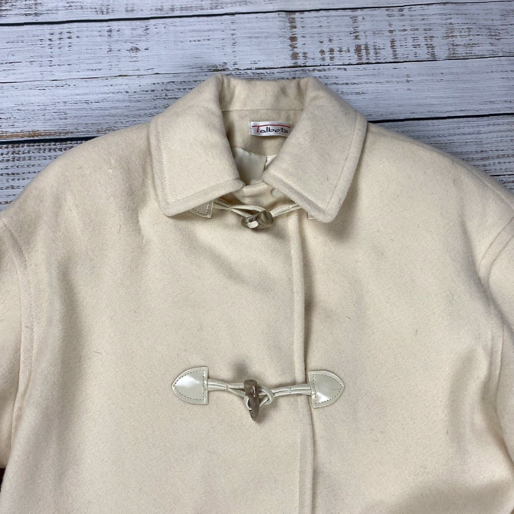Talbots VINTAGE Talbots Wool Duffle Coat Women’s Size 10 Long Overcoat Winter Ivory Toggle Buttons Size L / US 10 / IT 46 - 2 Thumbnail