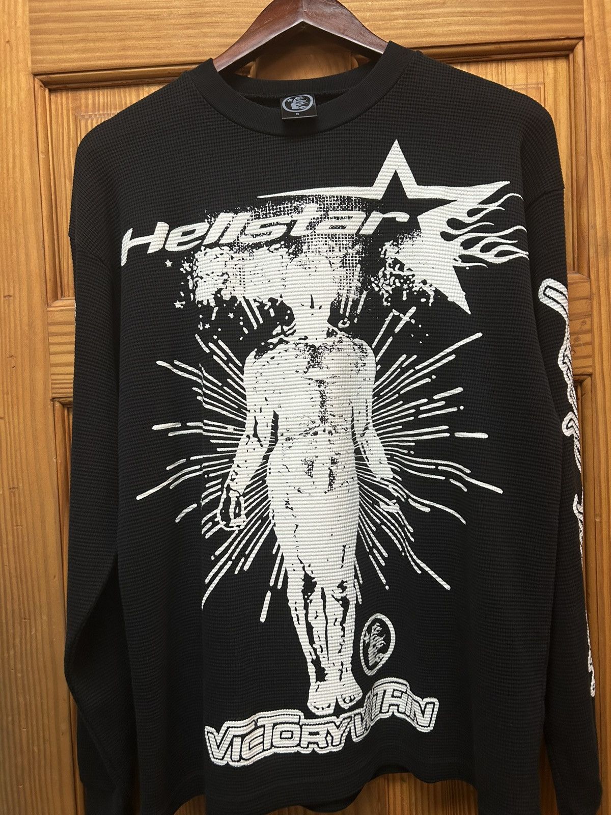 トップス HELLSTAR STUDIOS victory thermal Hellstar Studios 