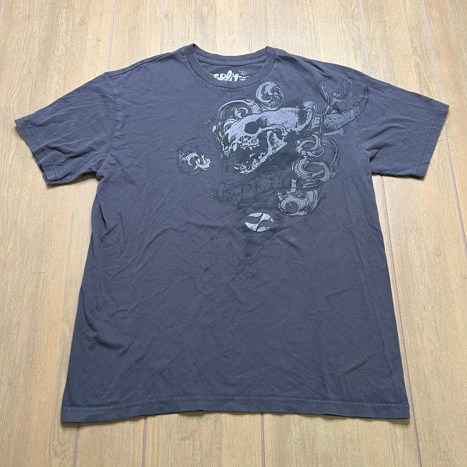 Split Vintage Split Men Sz Large goth grunge cyber skull Y2K Size US L / EU 52-54 / 3 - 1 Thumbnail