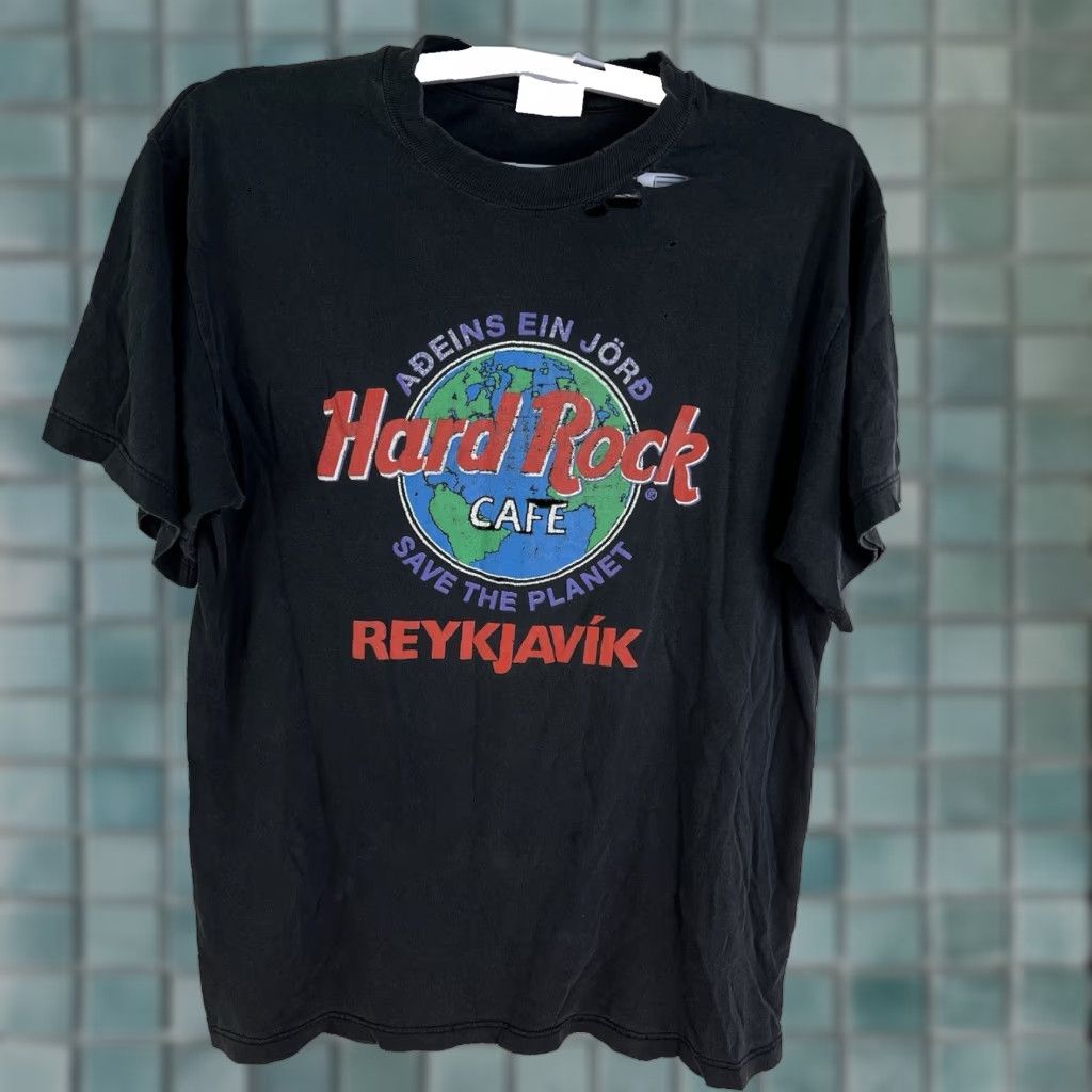 Hard Rock Cafe VINTAGE Hard Rock Cafe REYKJAVIK Iceland T-Shirt Mens Size M Black 90s Distressed Graphic Print Size US M / EU 48-50 / 2 - 1 Thumbnail