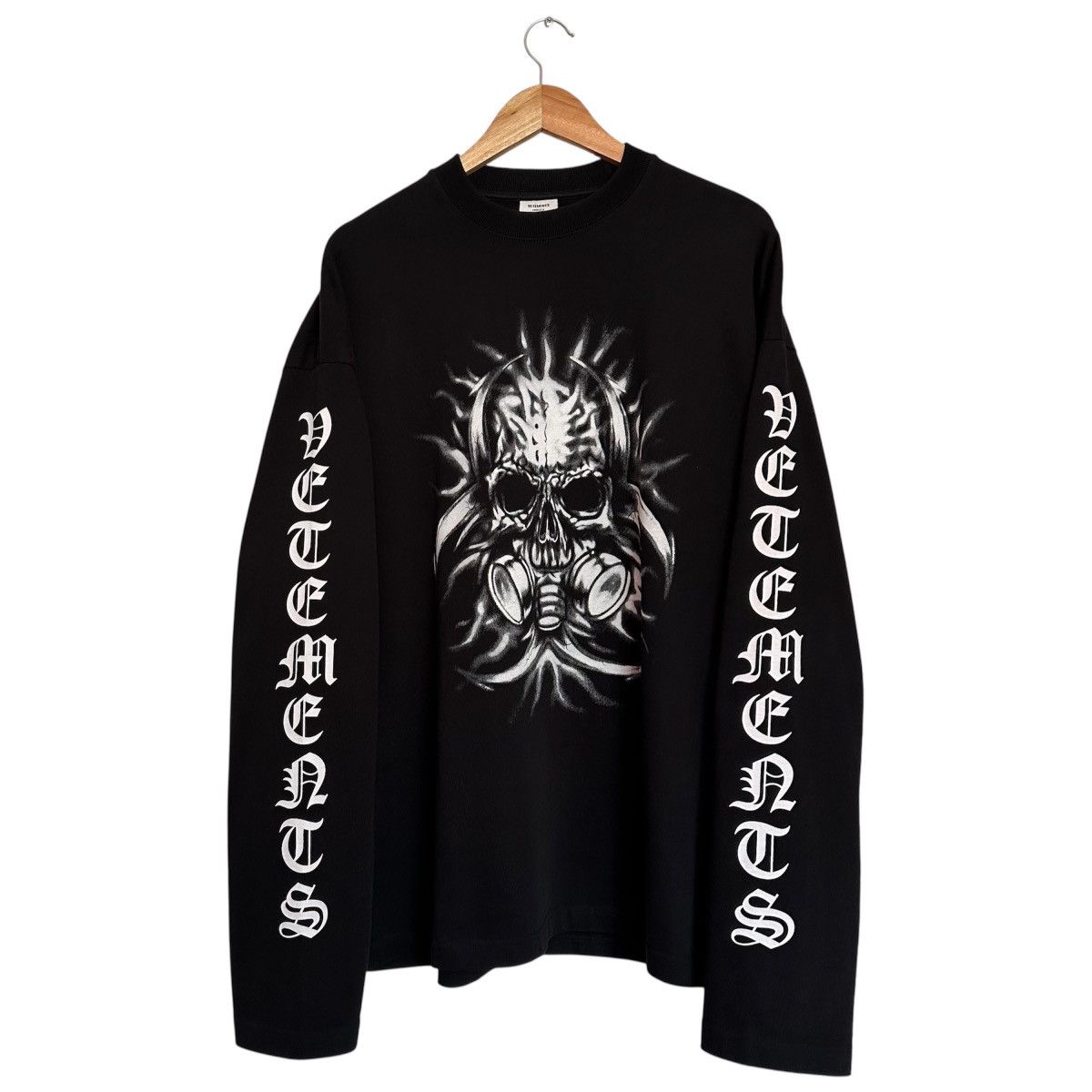 VETEMENTS♡ DESTROYED LONGSLEEVE Vetements VETEMENTS Black Gothic Font Long Sleeve T-Shirt