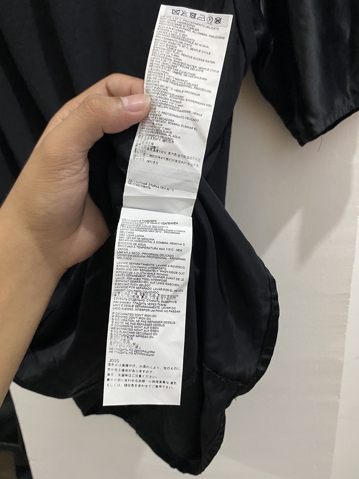 Maison Margiela MAISON MARGIELA BLACK SATIN SPLICED SHIRT Size S / US 4 / IT 40 - 9 Thumbnail