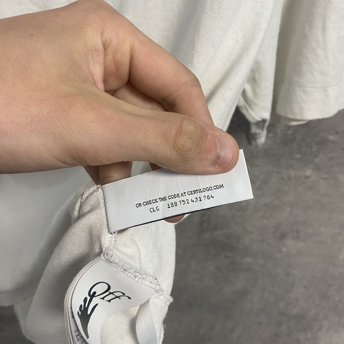 Off-White Off-white T-shirt Box Logo Size US M / EU 48-50 / 2 - 7 Thumbnail
