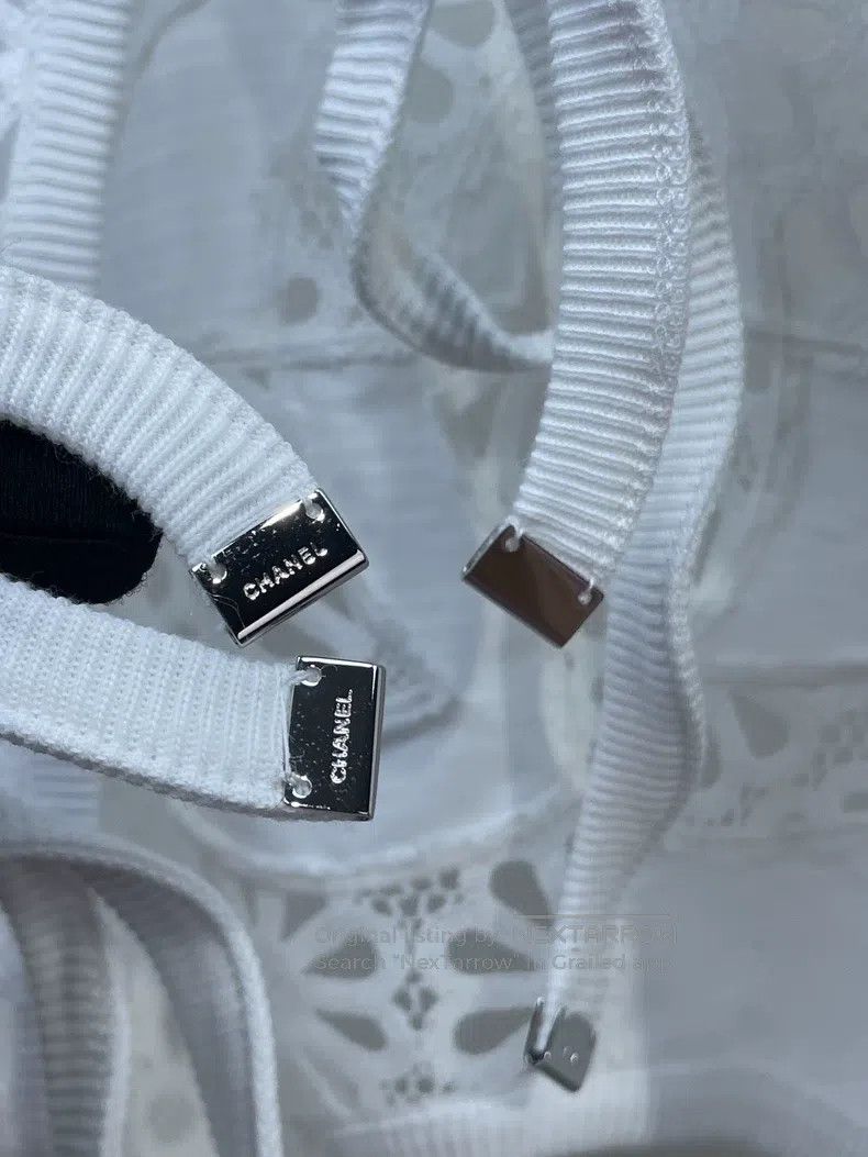 Chanel Chanel 25C white hollow logo long sleeves Size XS / US 0-2 / IT 36-38 - 3 Thumbnail