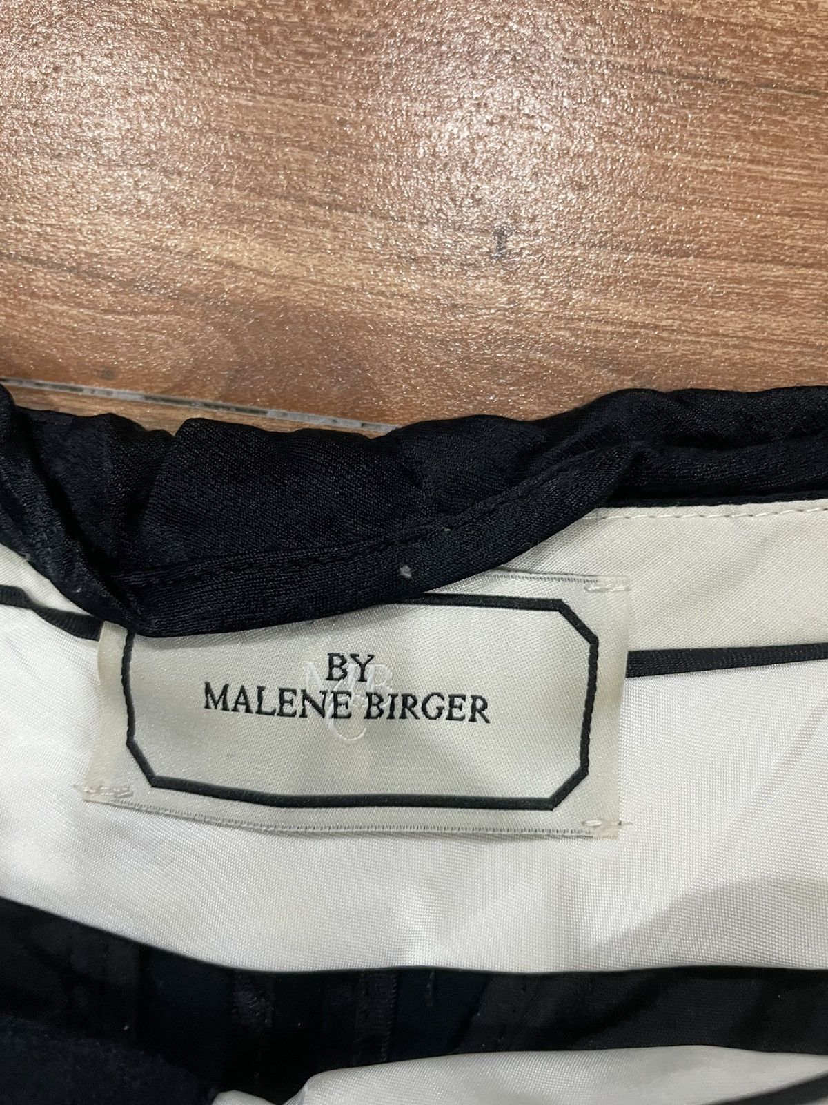 By Malene Birger × Designer × Vintage By Malene Birger Silky High Waist Short Size 32" / US 10 / IT 46 - 5 Thumbnail