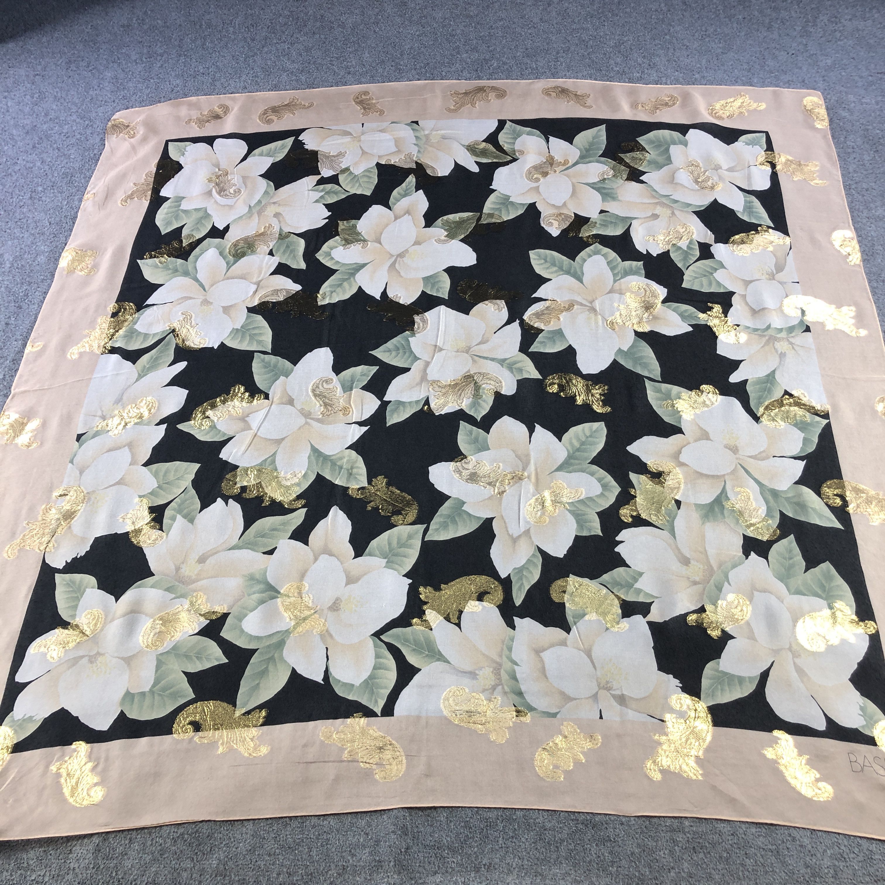 Vintage Vintage Basile Floral Silk Scarf M1276 Size ONE SIZE - 2 Thumbnail