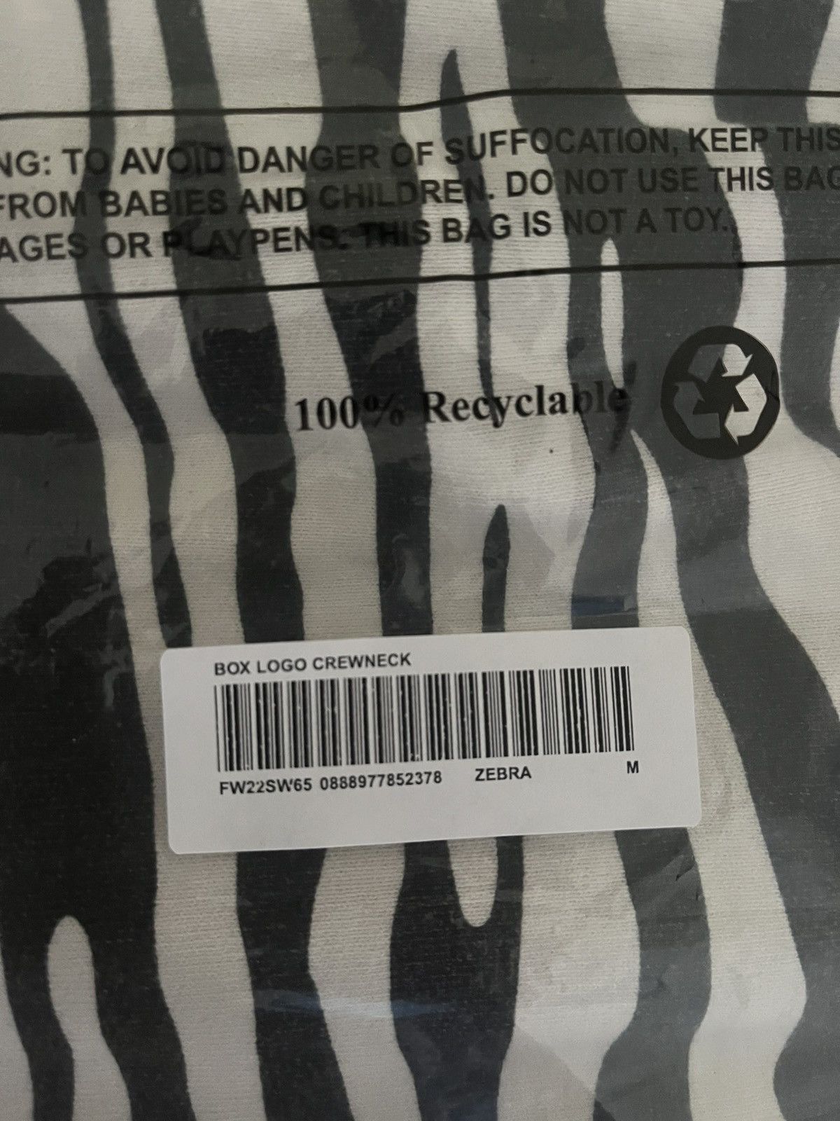 Supreme Supreme Box Logo Zebra (FW22) Size US M / EU 48-50 / 2 - 5 Thumbnail